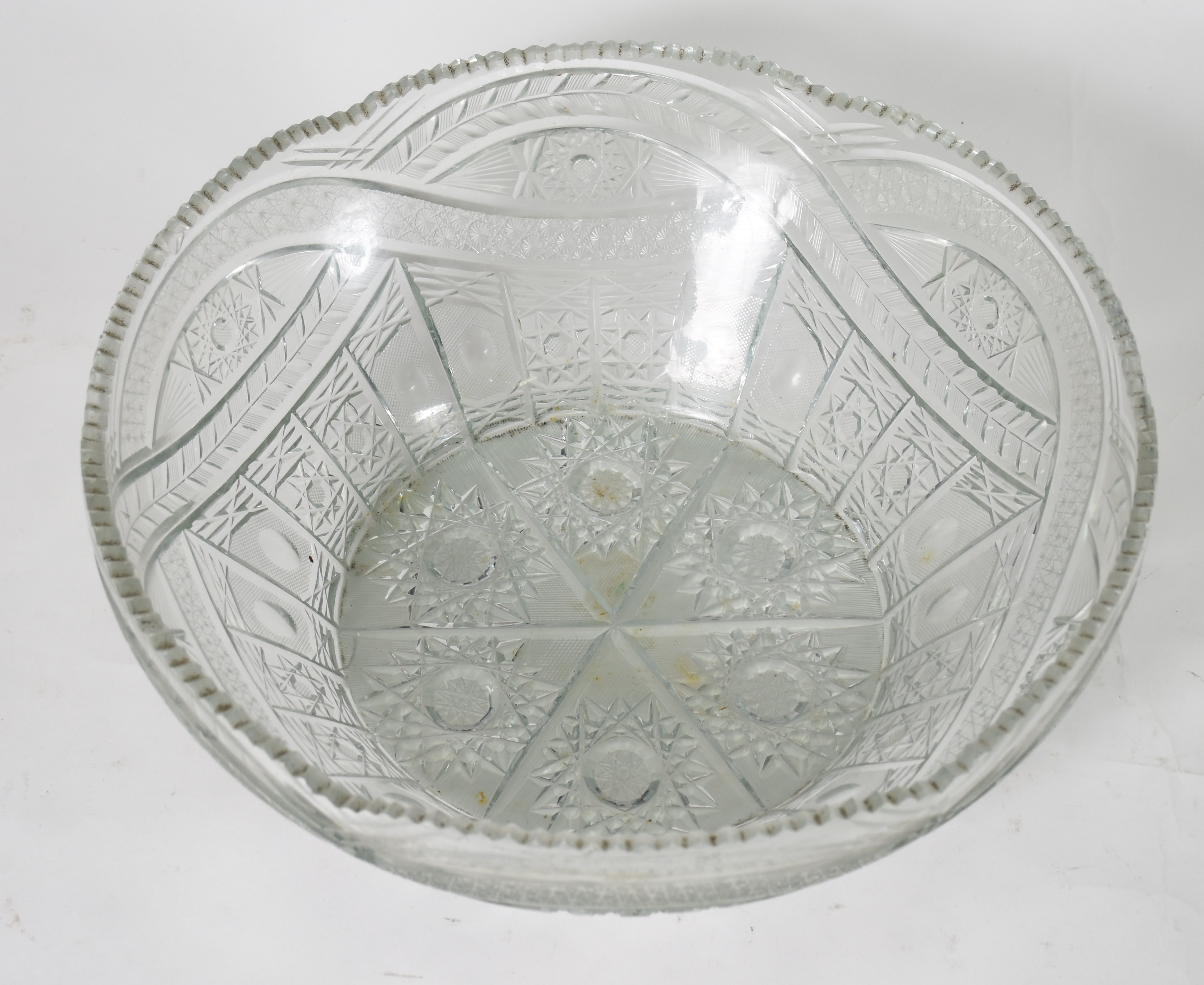 Grande bowl de cristal lapidado .( com bicados ) - foto 2 de 3