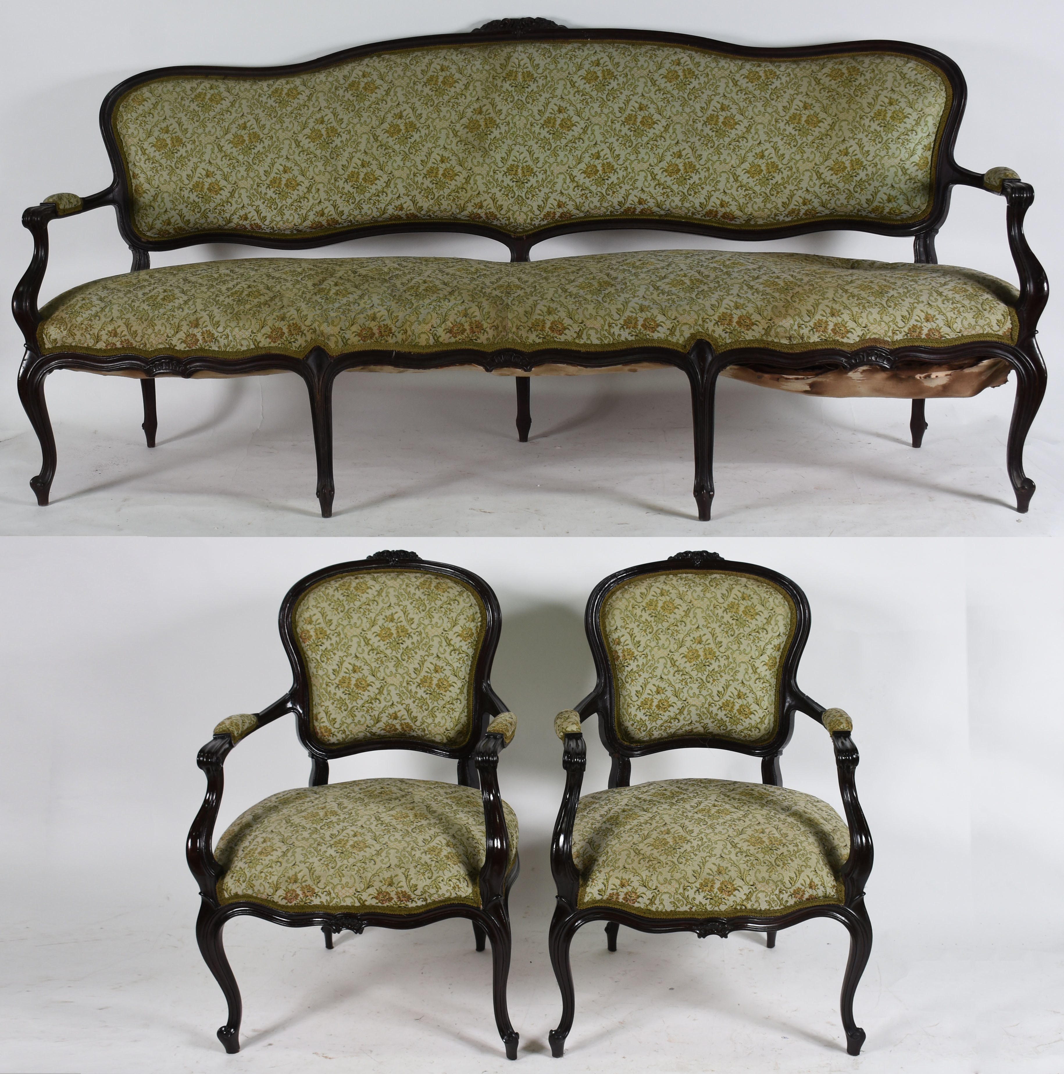 Sofá estilo Luís XV para 4 lugares e par de poltronas , estofado em... - foto 1 de 7