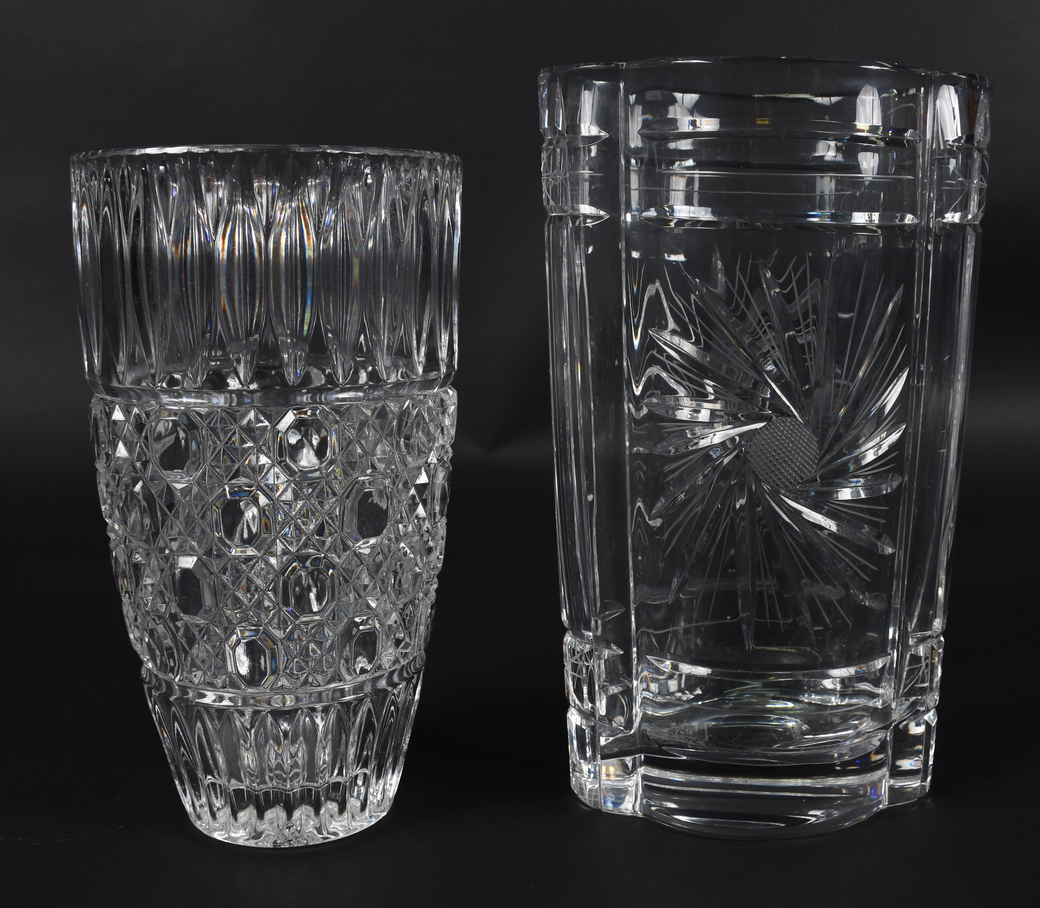 Dois vasos de cristal lapidado . - foto 1 de 2