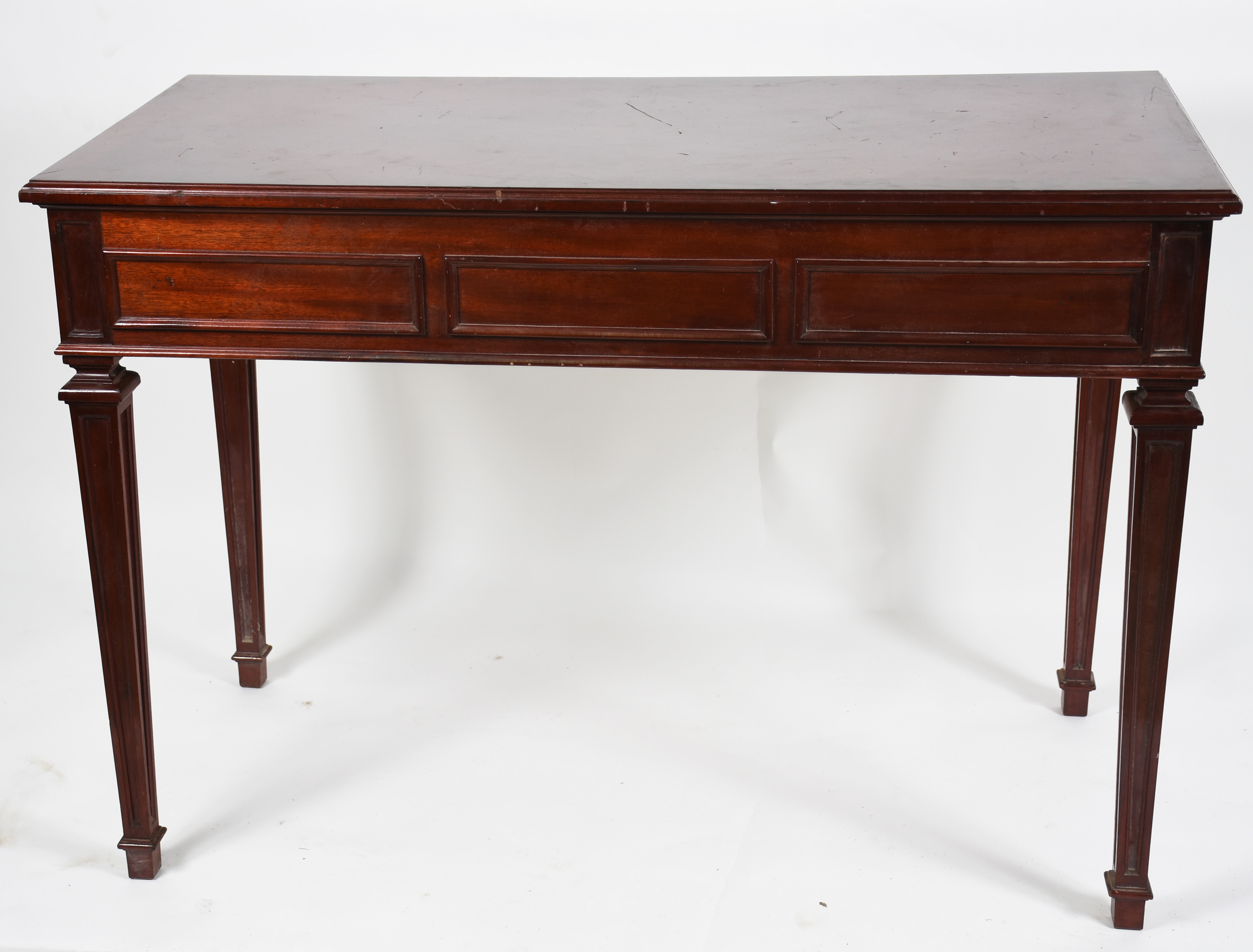 Mesa de escritório de madeira nobre, estilo ingles, tres gavetas... - foto 7 de 7