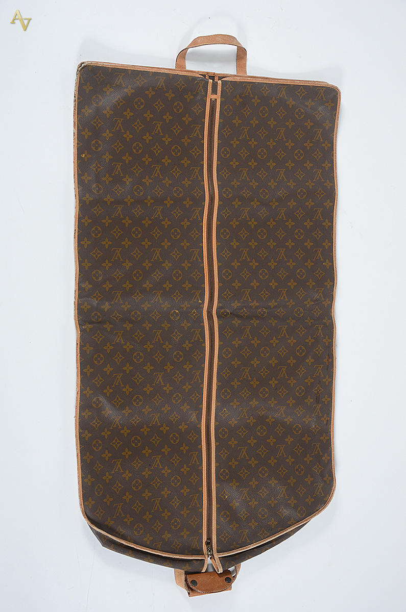 Louis Vuitton (1854) - foto 1 de 2