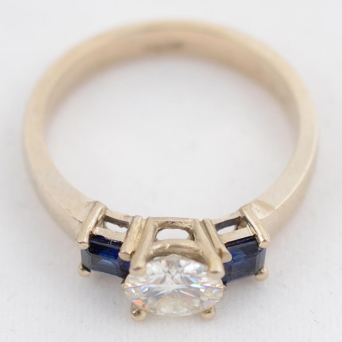Anel de ouro branco 18 k com brilhante central de aproximadamente 1.0... - foto 2 de 2
