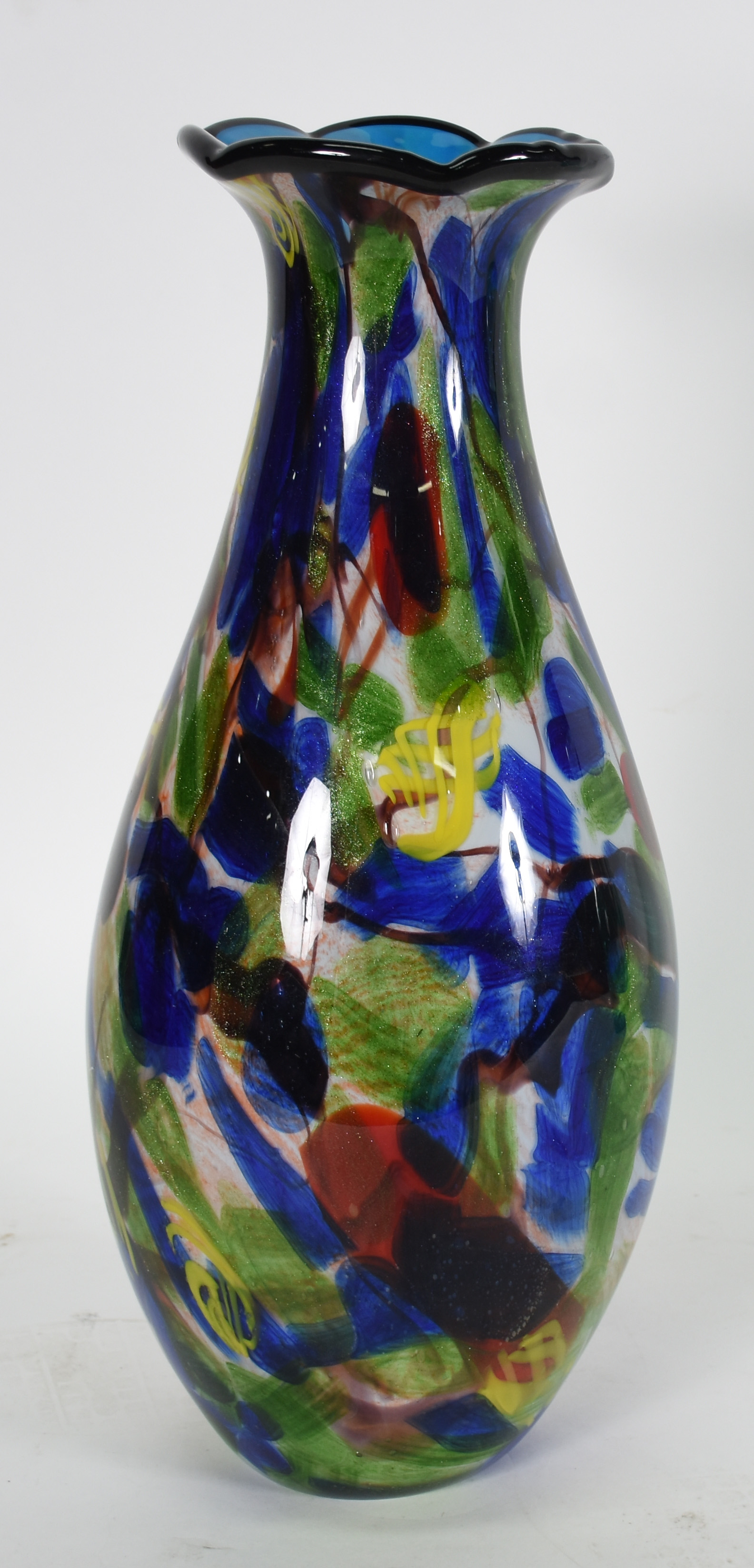 Vaso de Murano em tons de vermelho, azul, verde e amarelo e purina... - foto 3 de 3