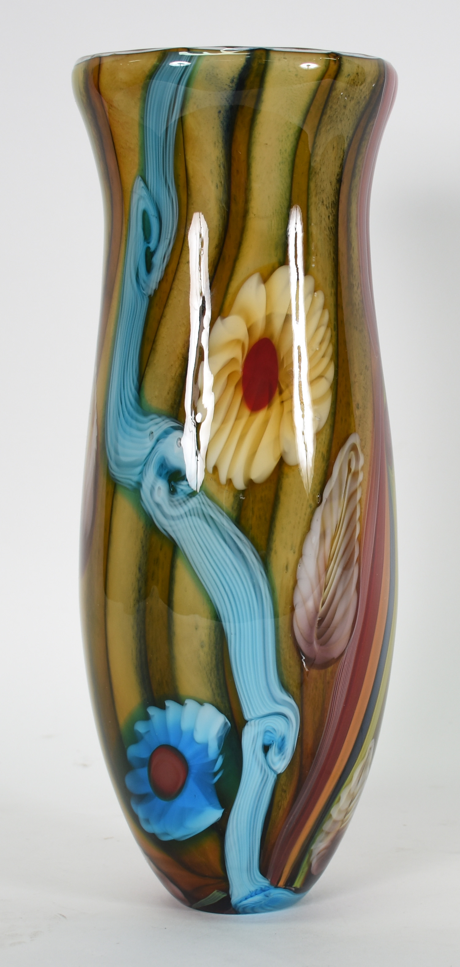 Vaso de Murano com listras e flores em policromia. - foto 1 de 3