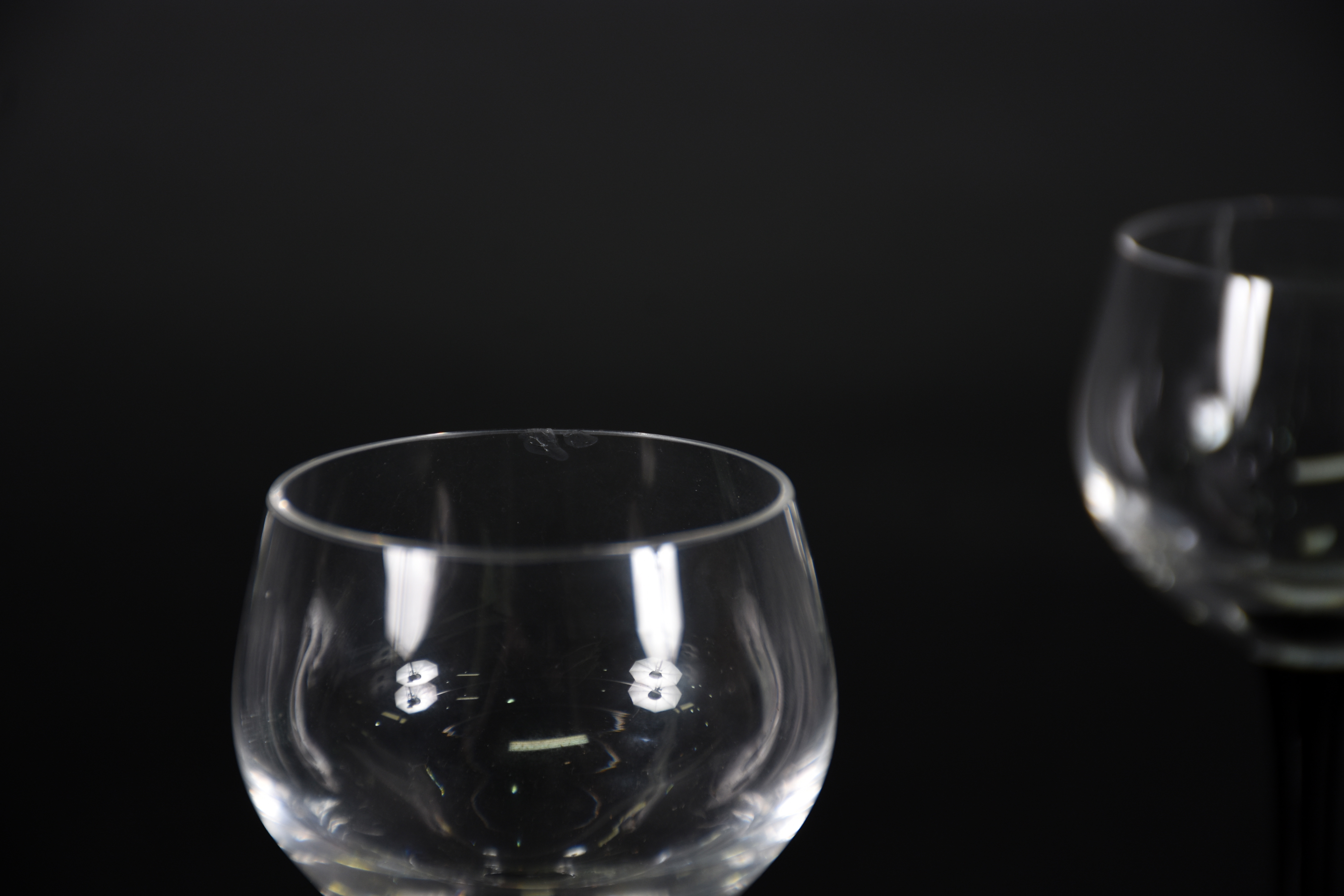 Diversos copos sendo, 8 para água, 4 taças e 5 copinhos para batida (... - foto 4 de 5