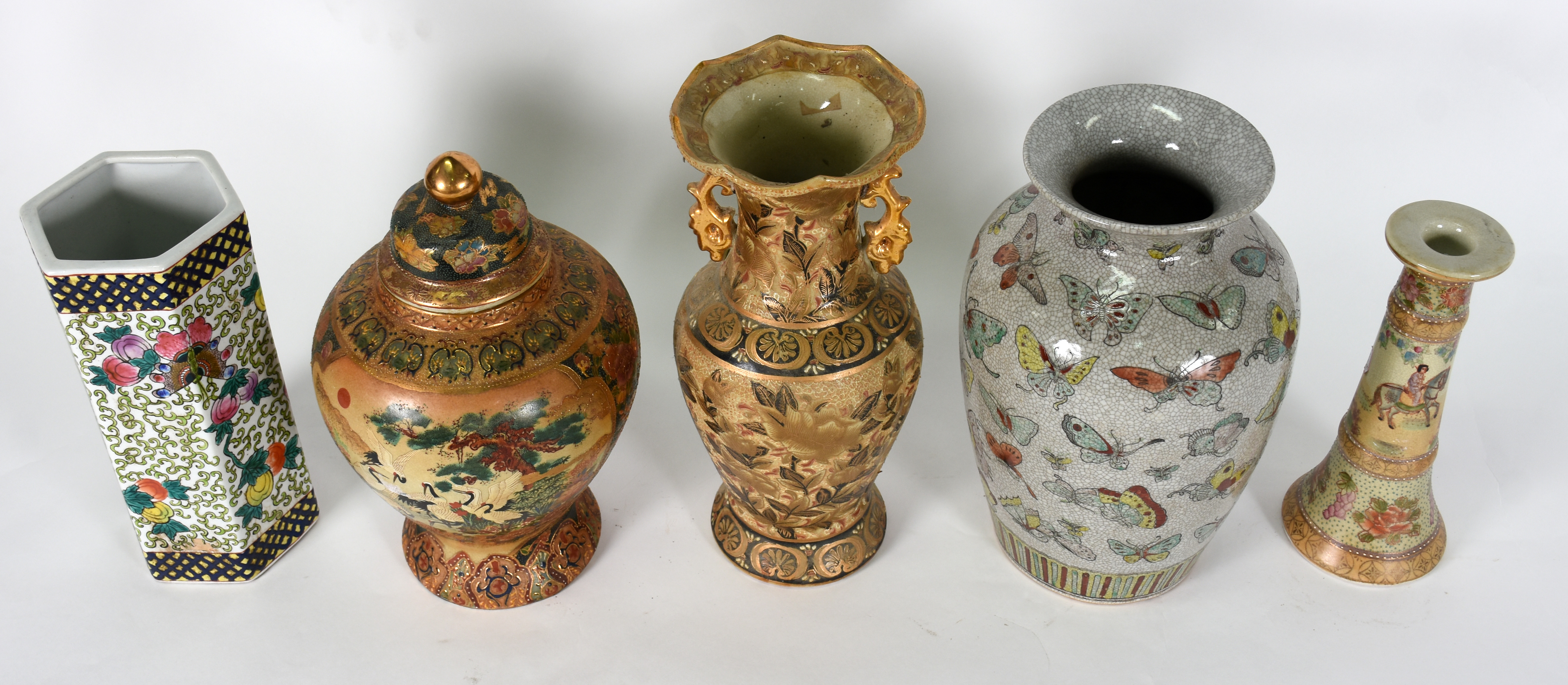 Cinco peças de porcelana oriental diversas . - foto 2 de 3