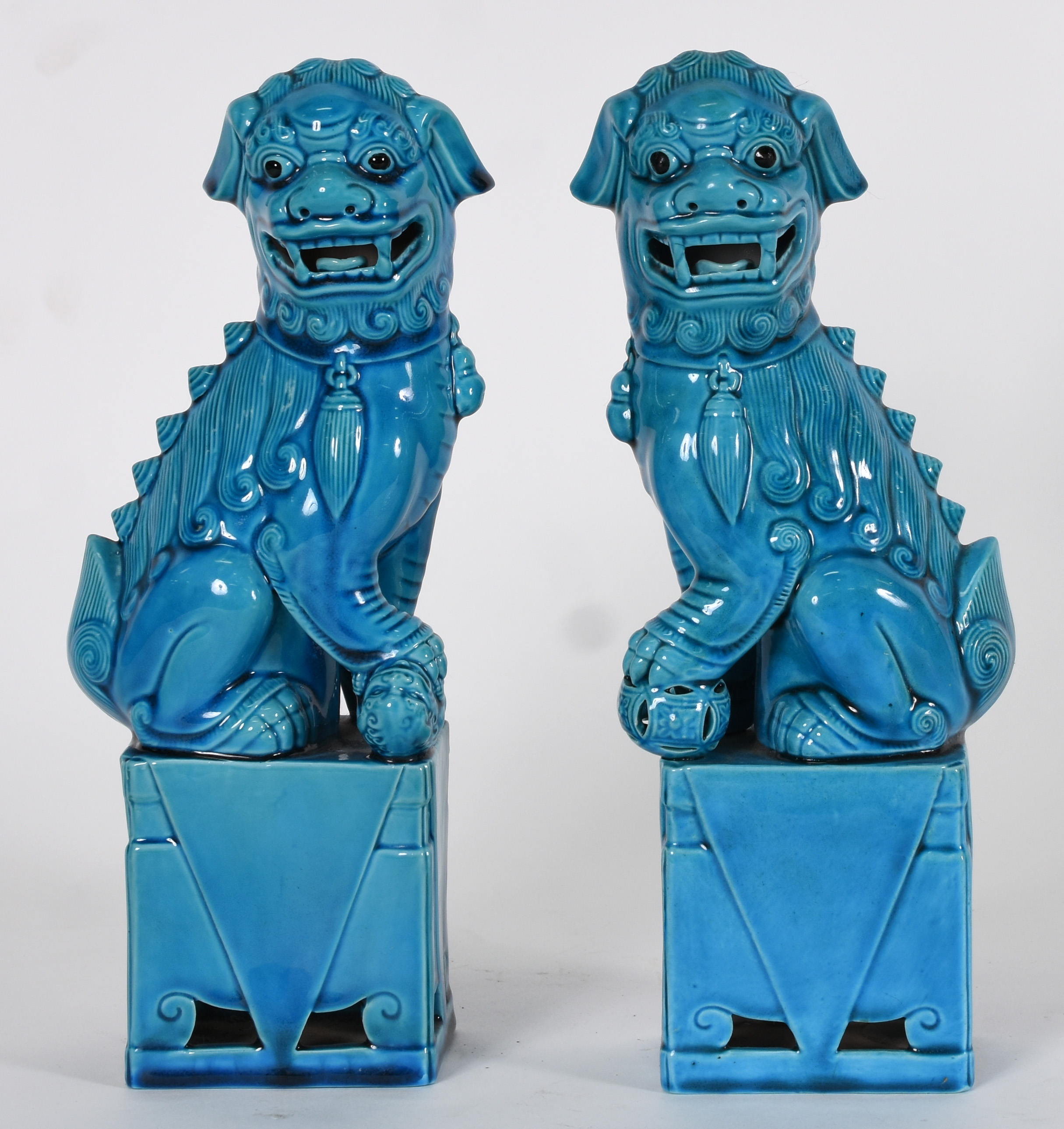 Par de cães de fó de porcelana azul turquesa . - foto 1 de 3