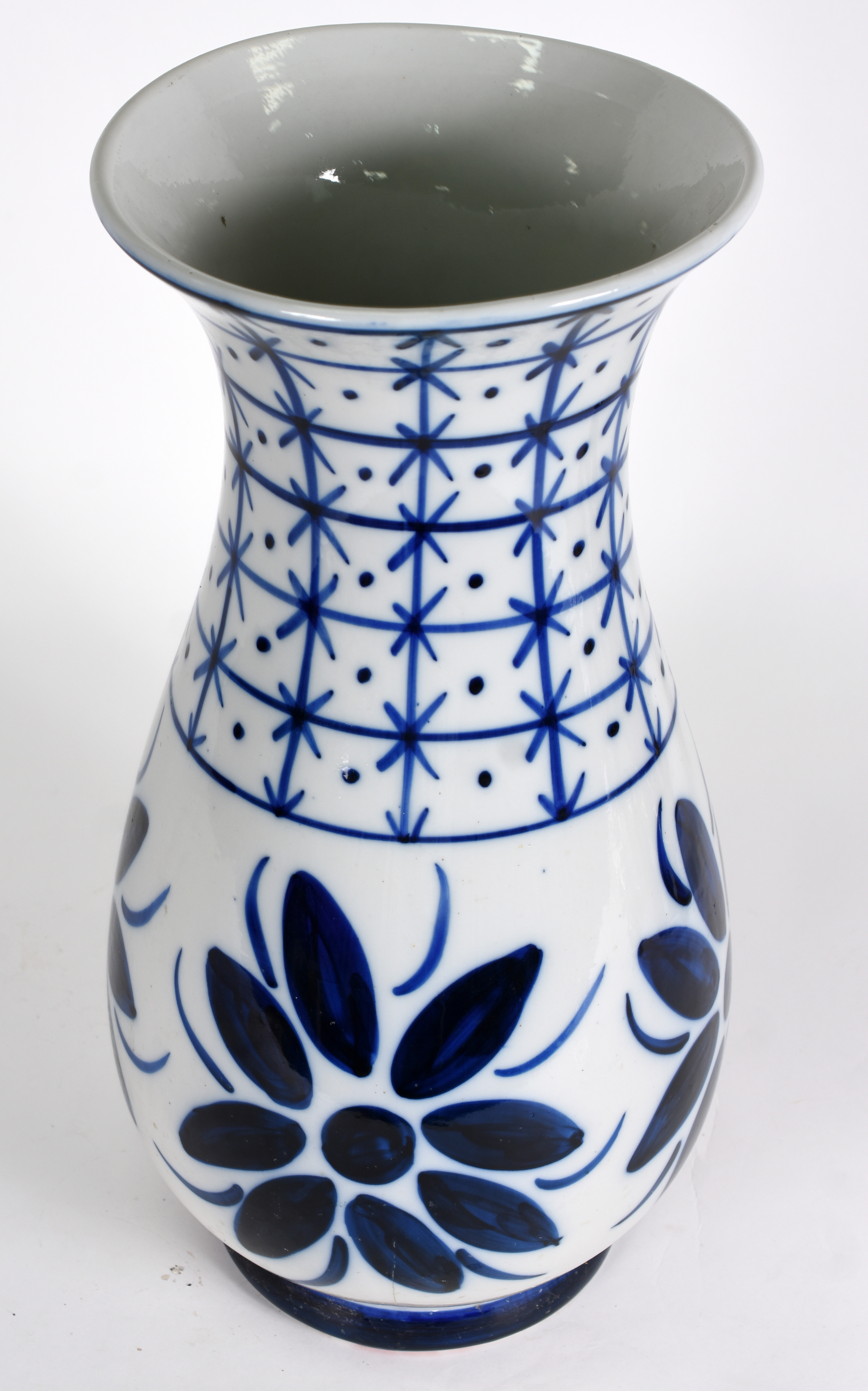 Grande vaso de porcelana mineira, Sião, decorado em azul e branco . - foto 1 de 3
