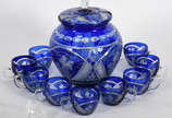 Poncheira de cristal  azul double lapidado com ... - Poncheira de cristal  azul double lapidado com 11 canecas .