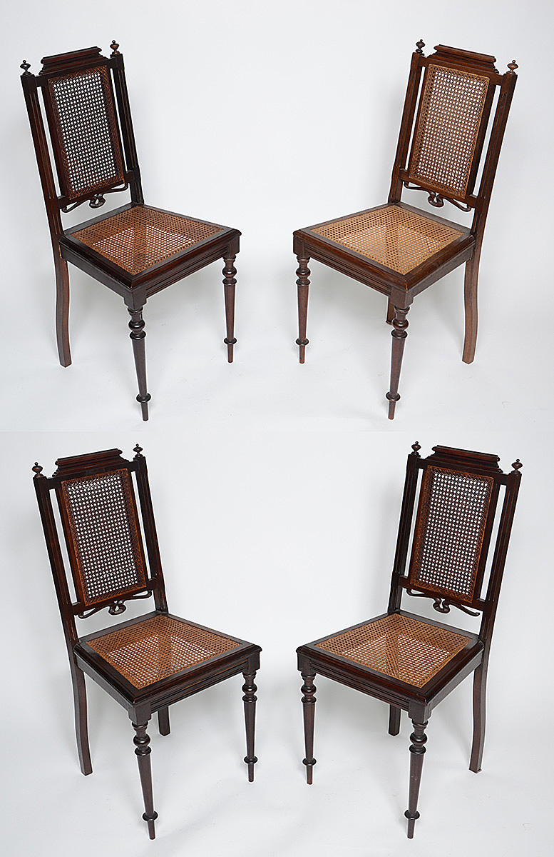 Quatro cadeiras estilo eclético, assentos e encostos de palhinha. - foto 1 de 2