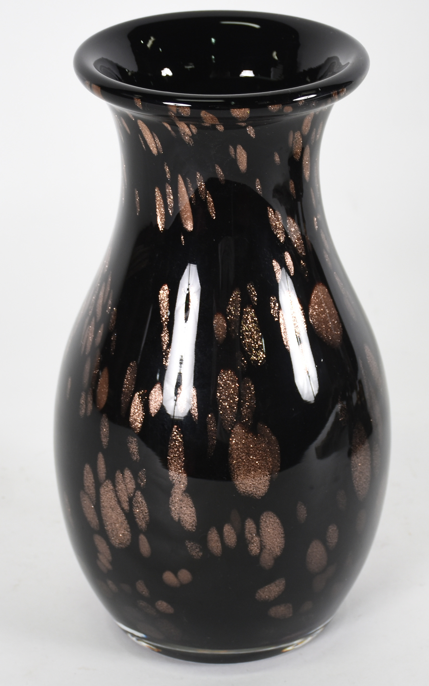 Vaso de Murano preto com pó de cobre - foto 3 de 3