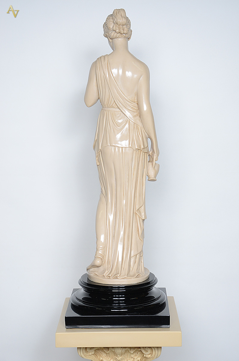 Estatueta em resina representando Aguadeira (altura 65 cm). Acompanha... - foto 4 de 4