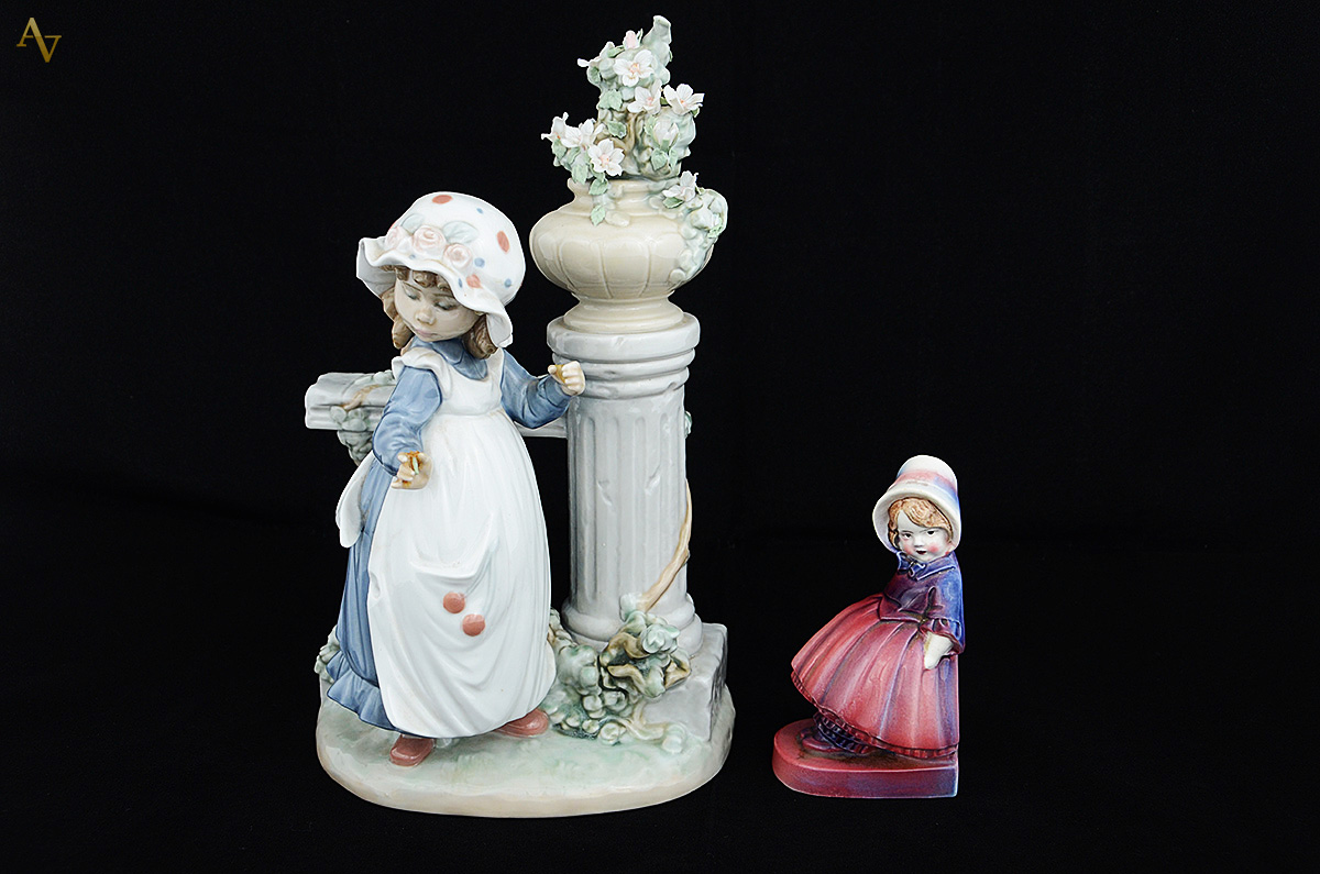 Duas peças, sendo grupo escultórico de porcelana espanhola LLADRO... - foto 1 de 4