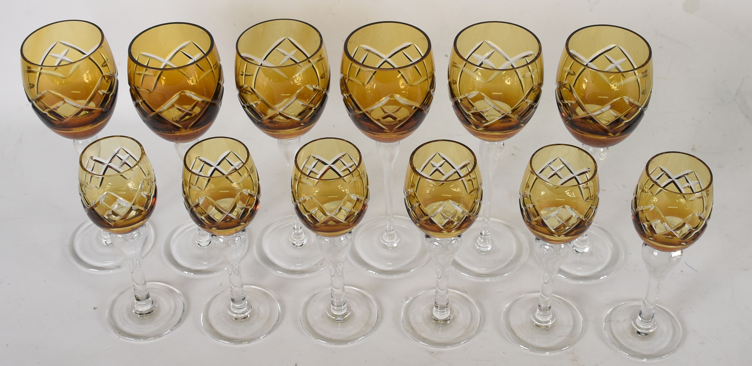 Doze cálices sendo 6 para vinho 6 para licor de cristal double âmbar. - foto 2 de 2