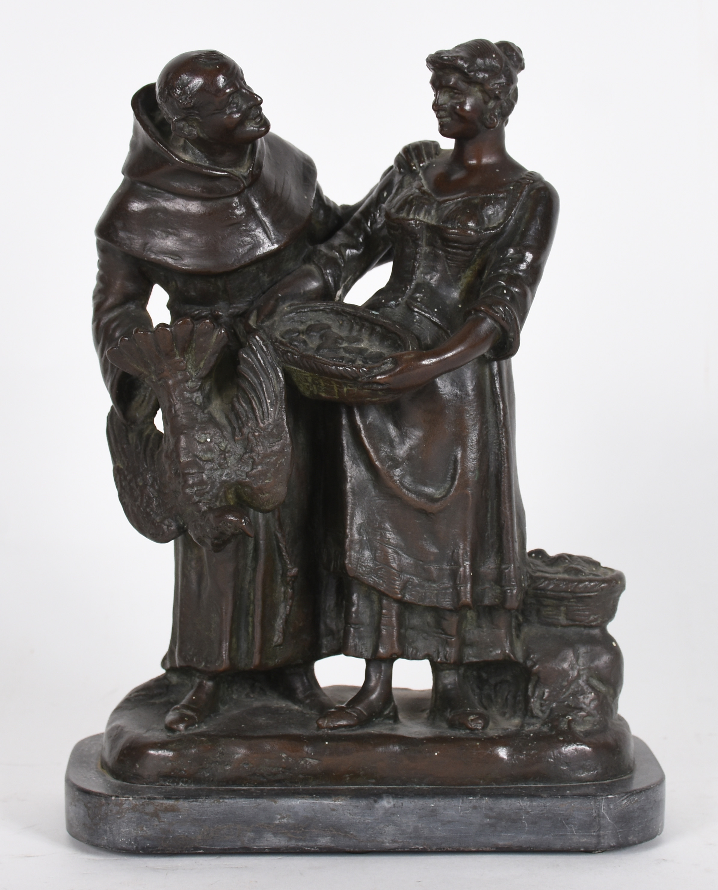 Escultura de bronze representando " frei com figura feminina"... - foto 1 de 4
