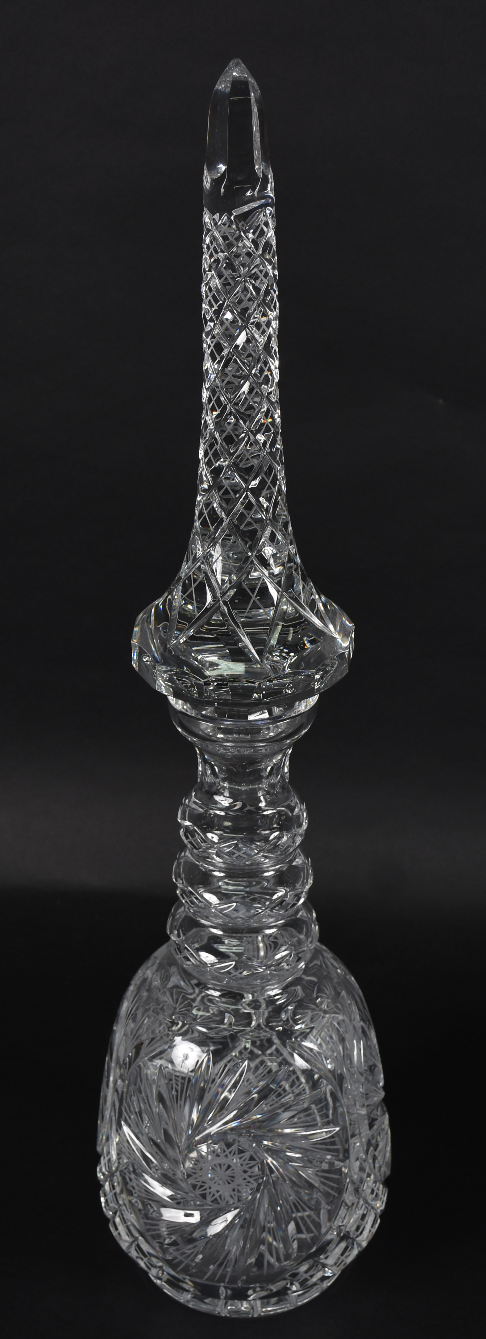 Grande licoreira de cristal lapidado . - foto 1 de 3
