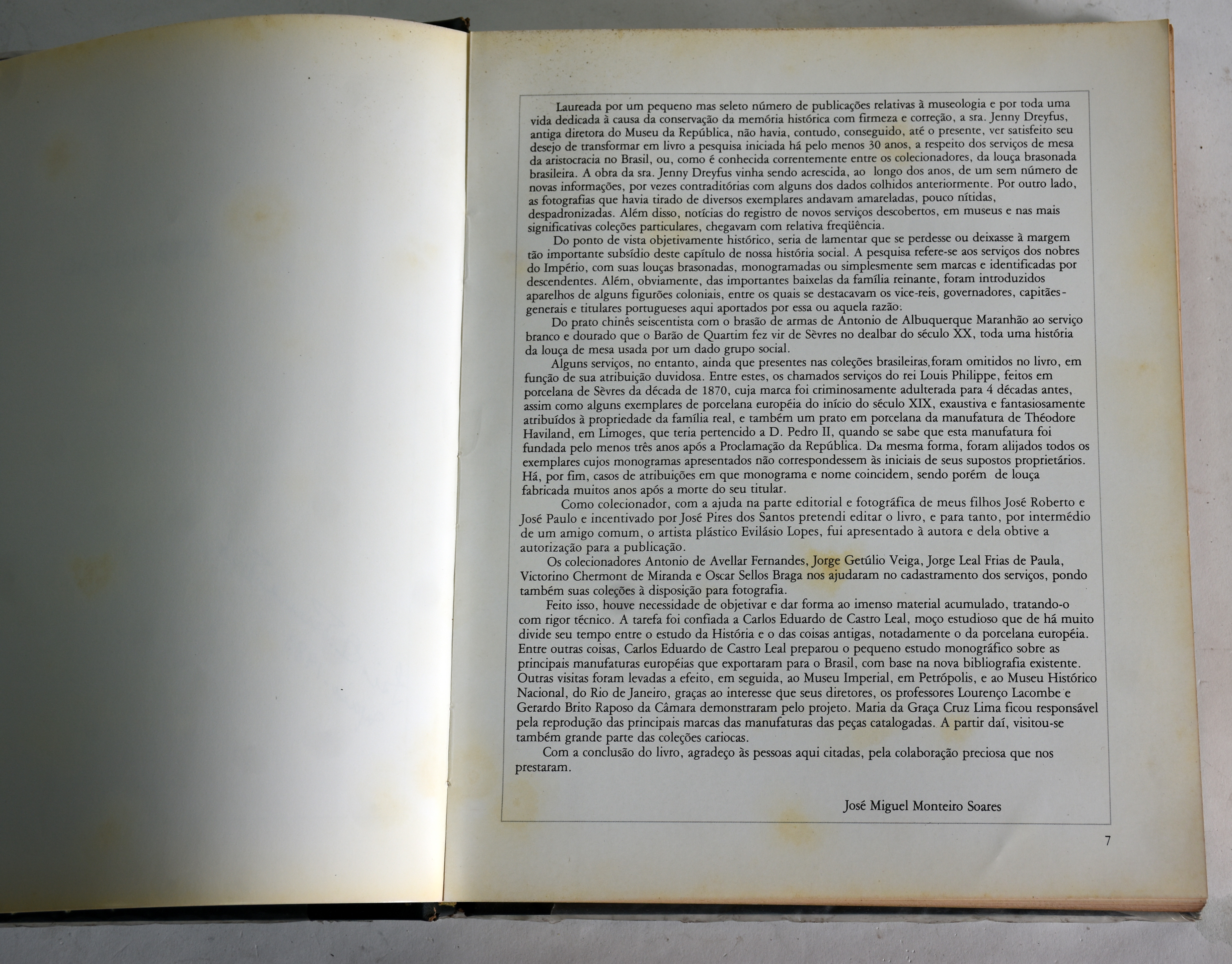 Livro "Louça da aristocracia no Brasil". - foto 3 de 5