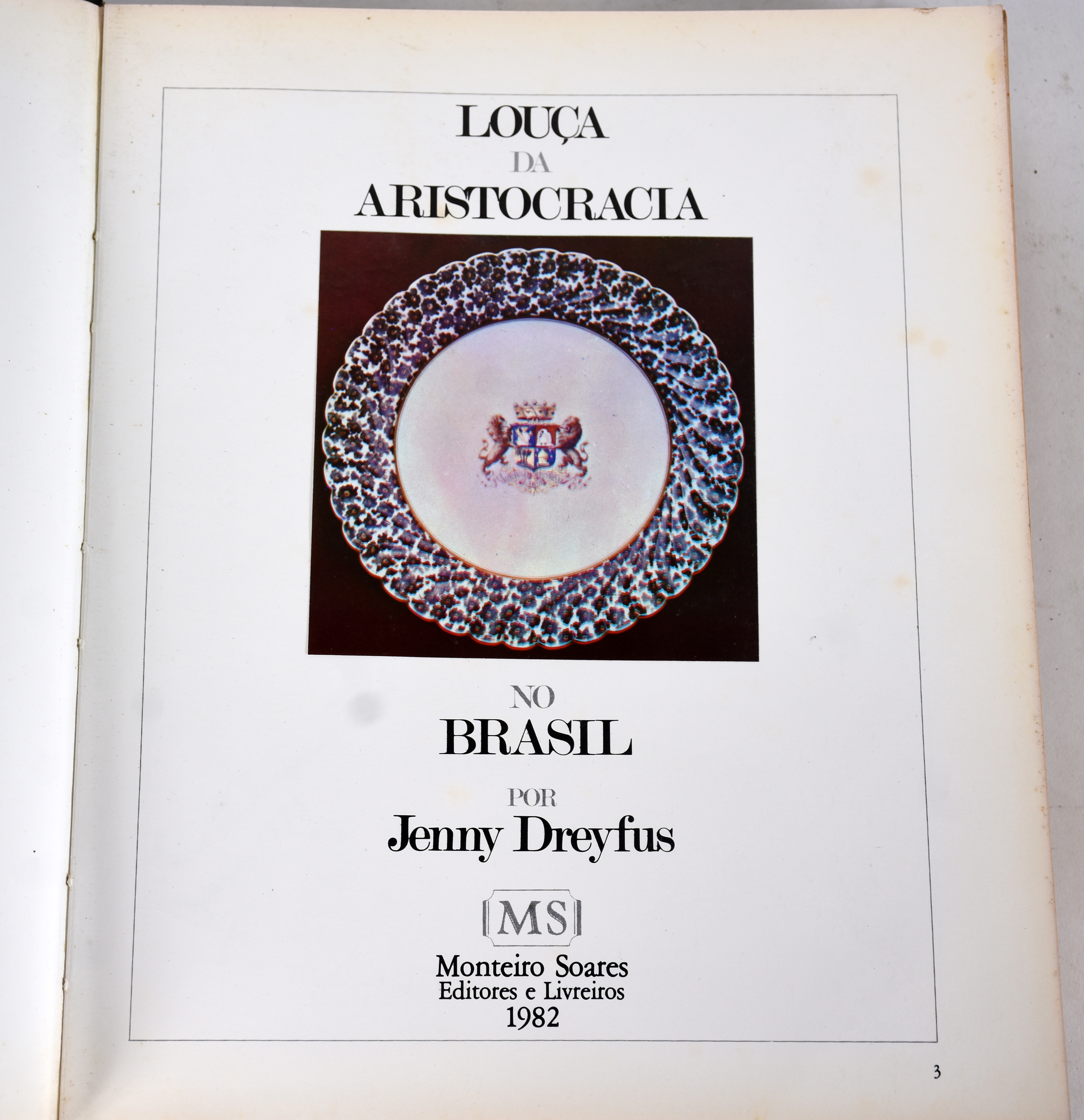 Livro "Louça da aristocracia no Brasil". - foto 5 de 5