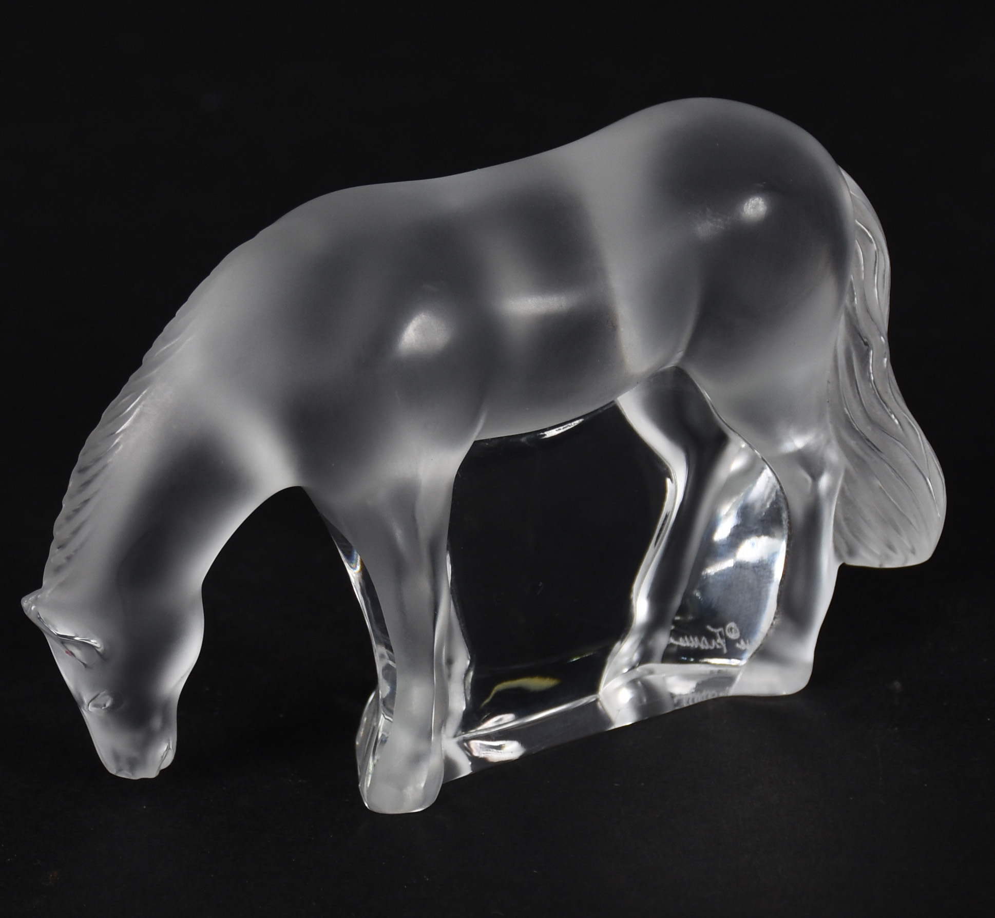LALIQUE - Estatueta representando cavalo . - foto 2 de 3
