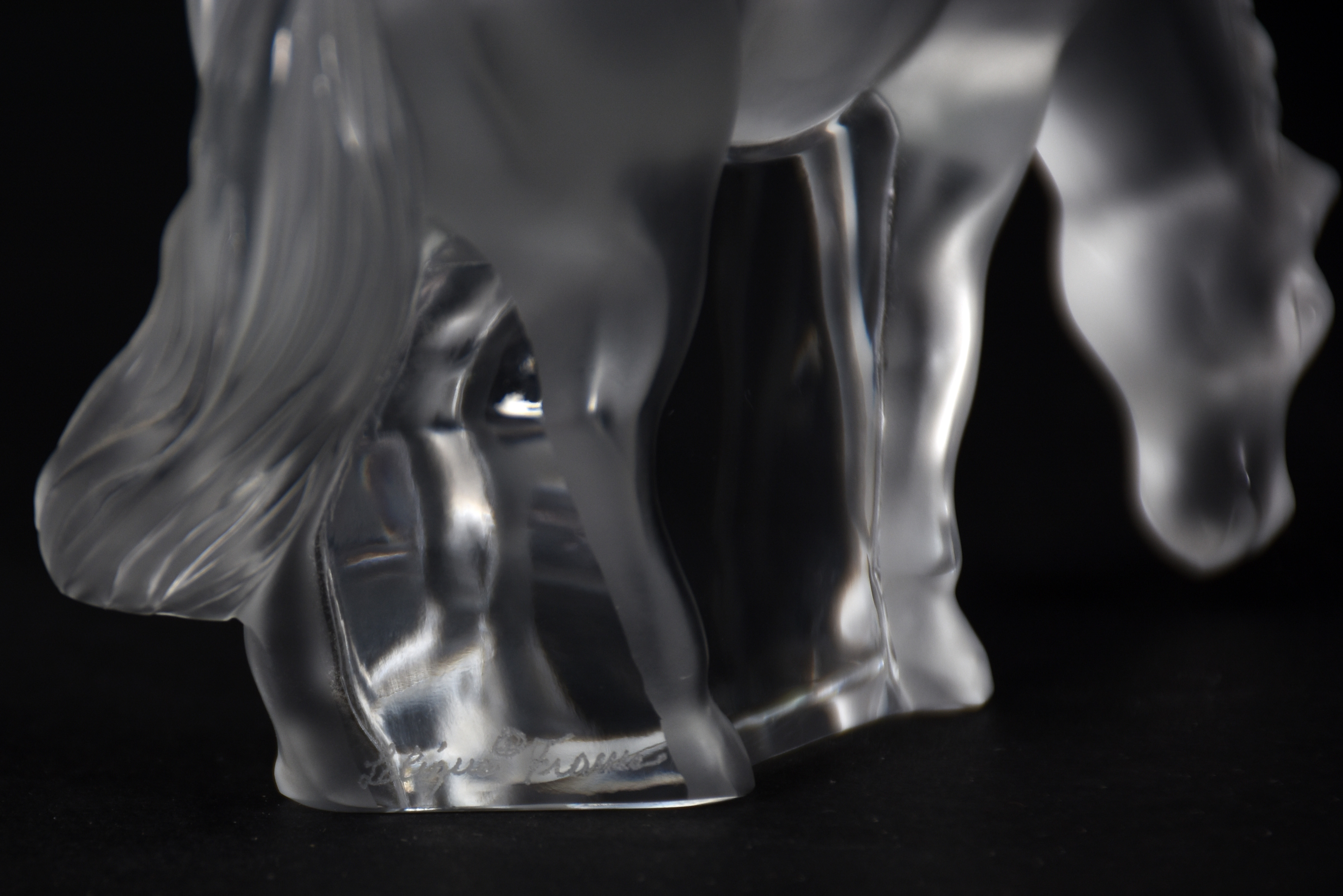LALIQUE - Estatueta representando cavalo . - foto 3 de 3