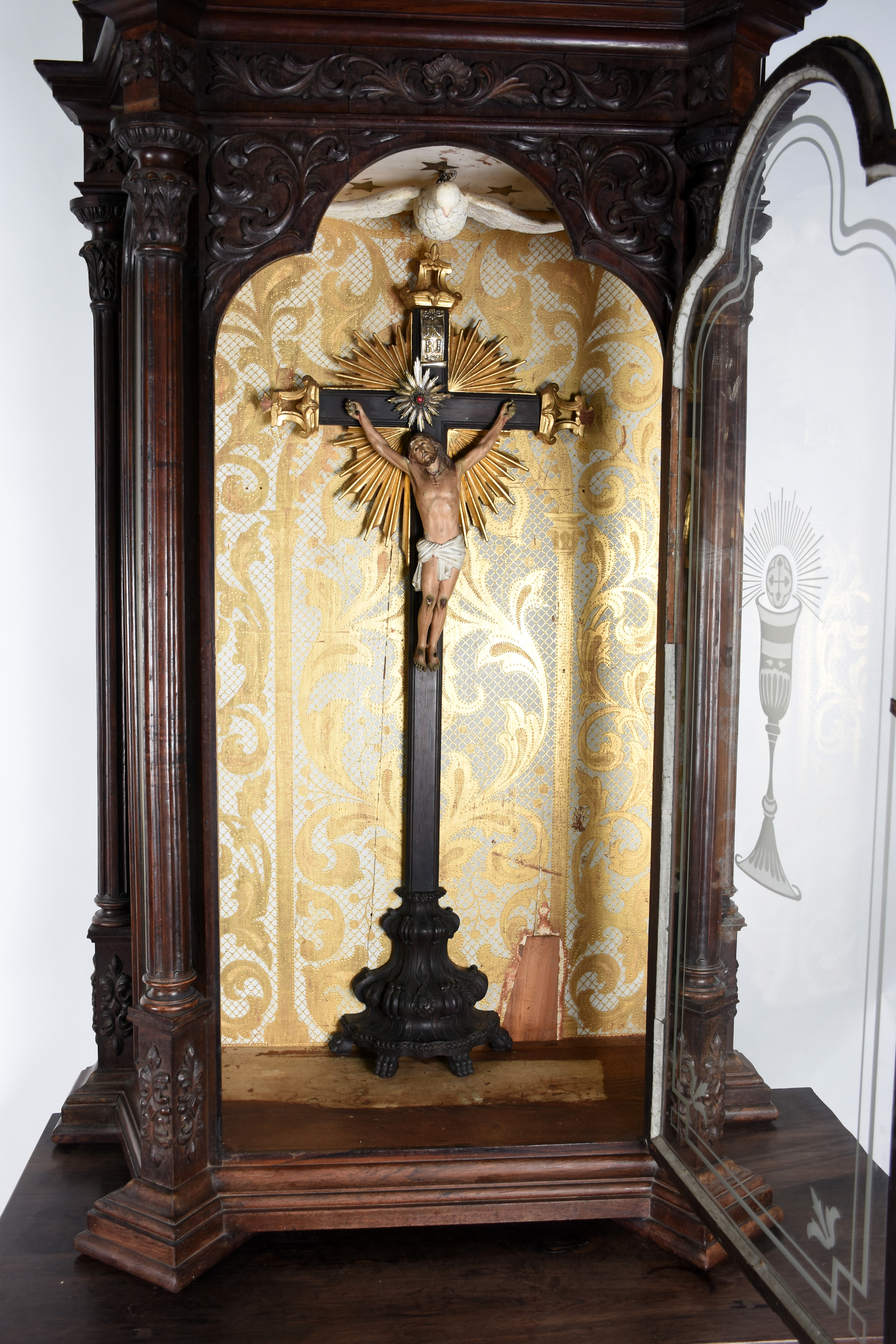 Excepcional Oratório de madeira nobre, SÉCULO XIX, estilo Dom José... - foto 3 de 7