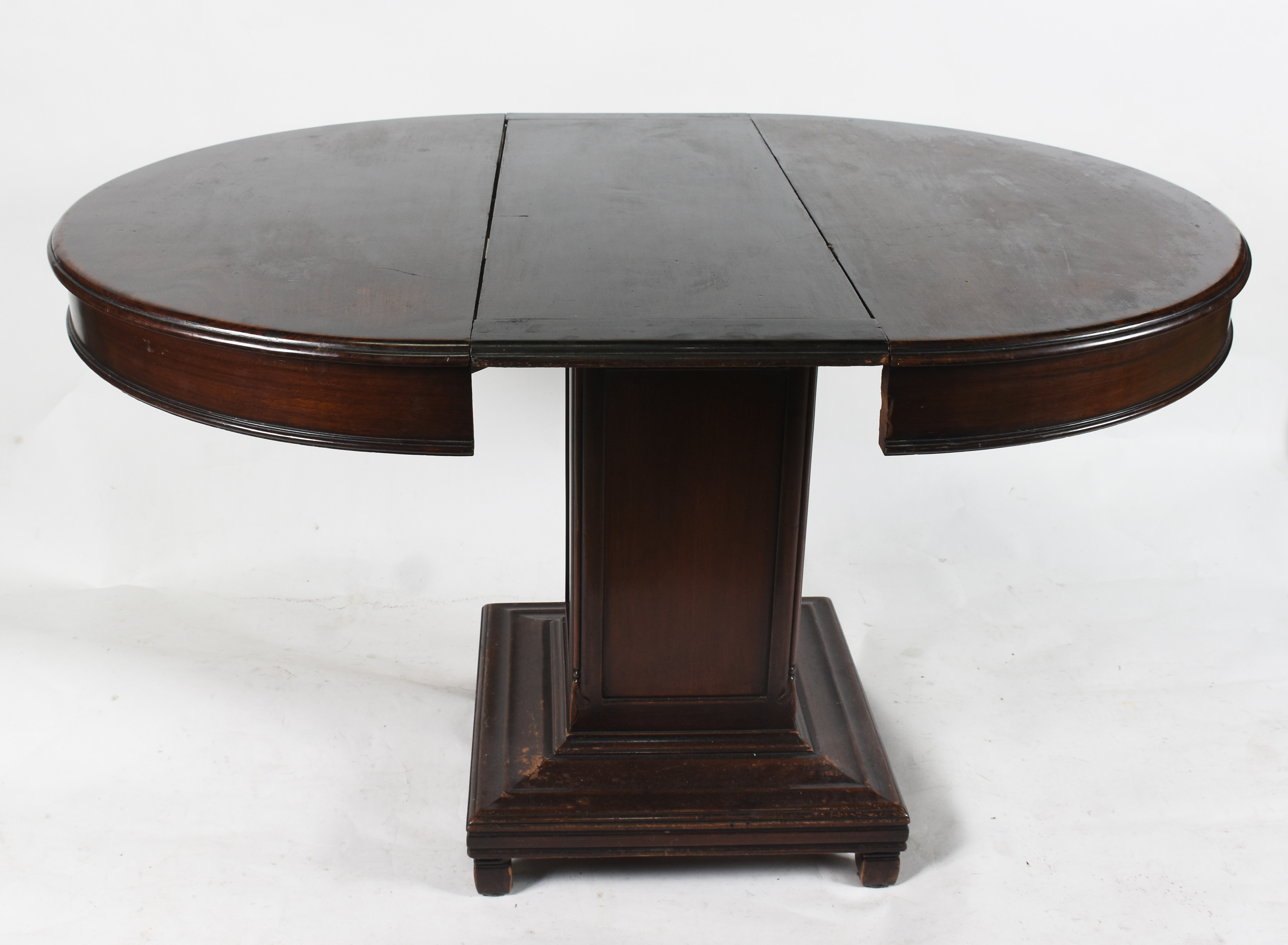 Mesa para sala de jantar, feitio redondo com tábua extensora de 30... - foto 2 de 7