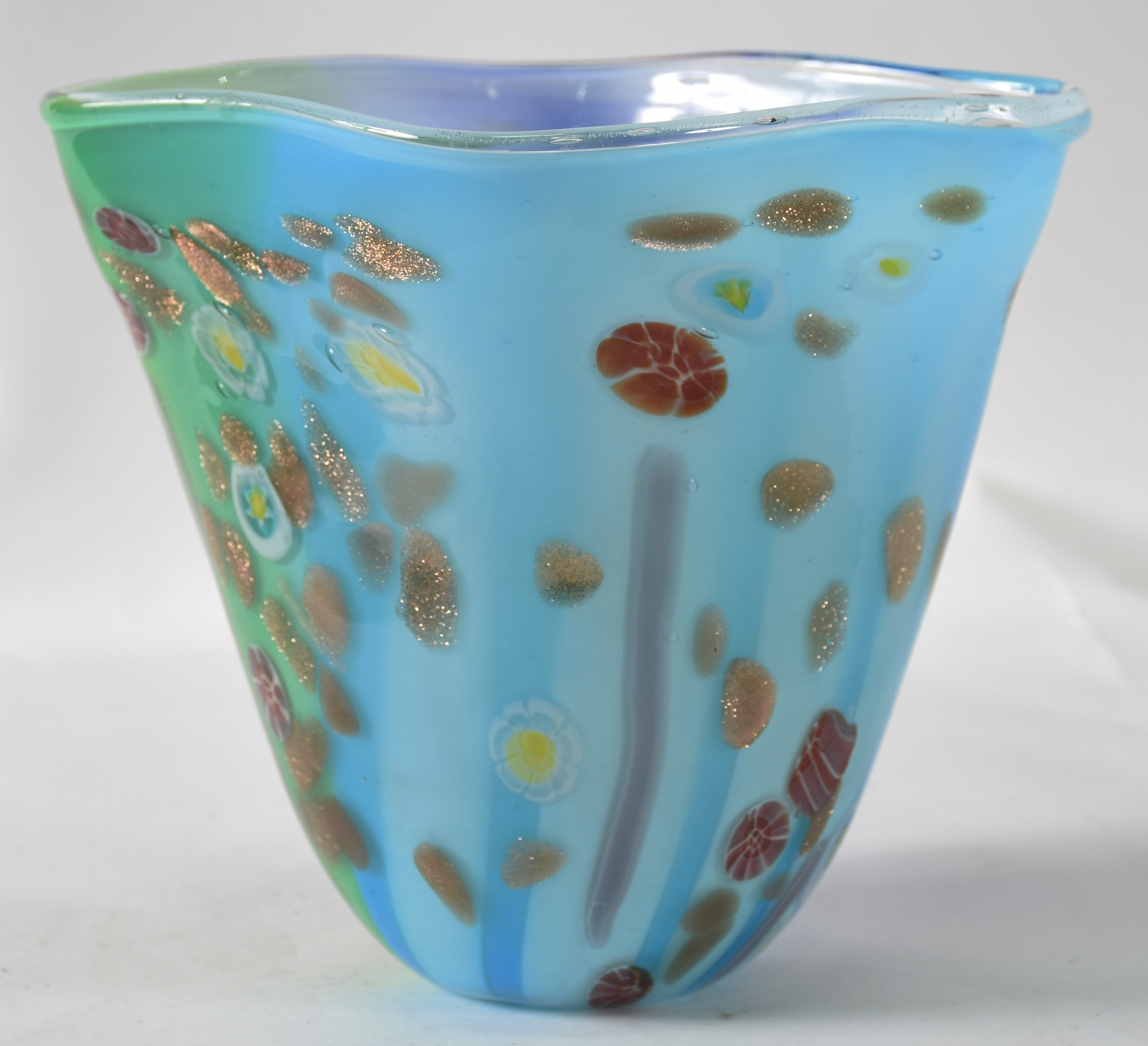 Cachepot de murano azul e verde com pó de ouro . - foto 3 de 4