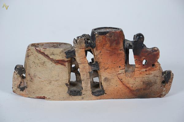 Grupo escultórico oriental de pedra dura. Medidas 25 x 5 cm e altura... - foto 2 de 2