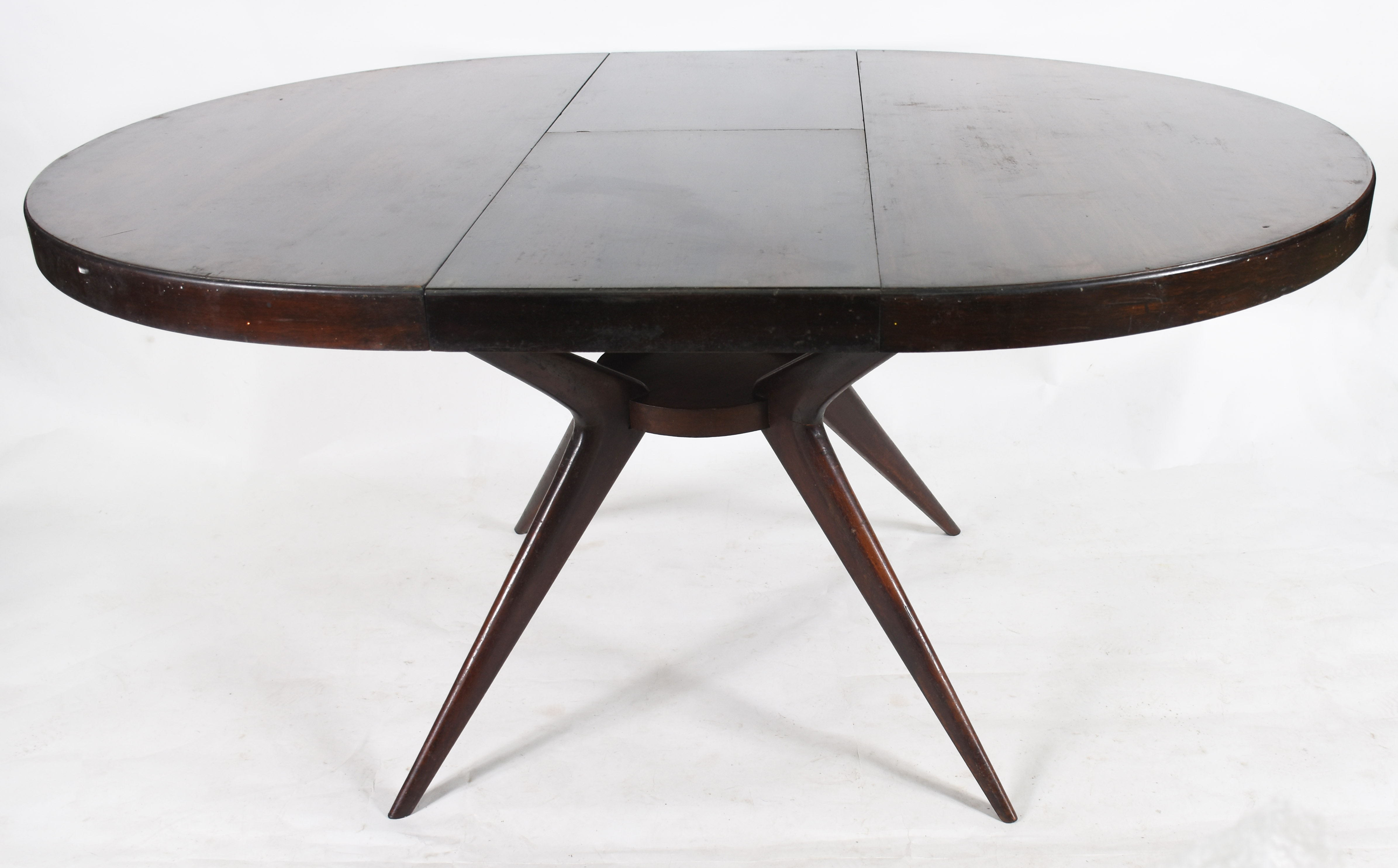 Mesa de jantar feitio redondo, tábua extensível, quatro pés palito... - foto 1 de 5