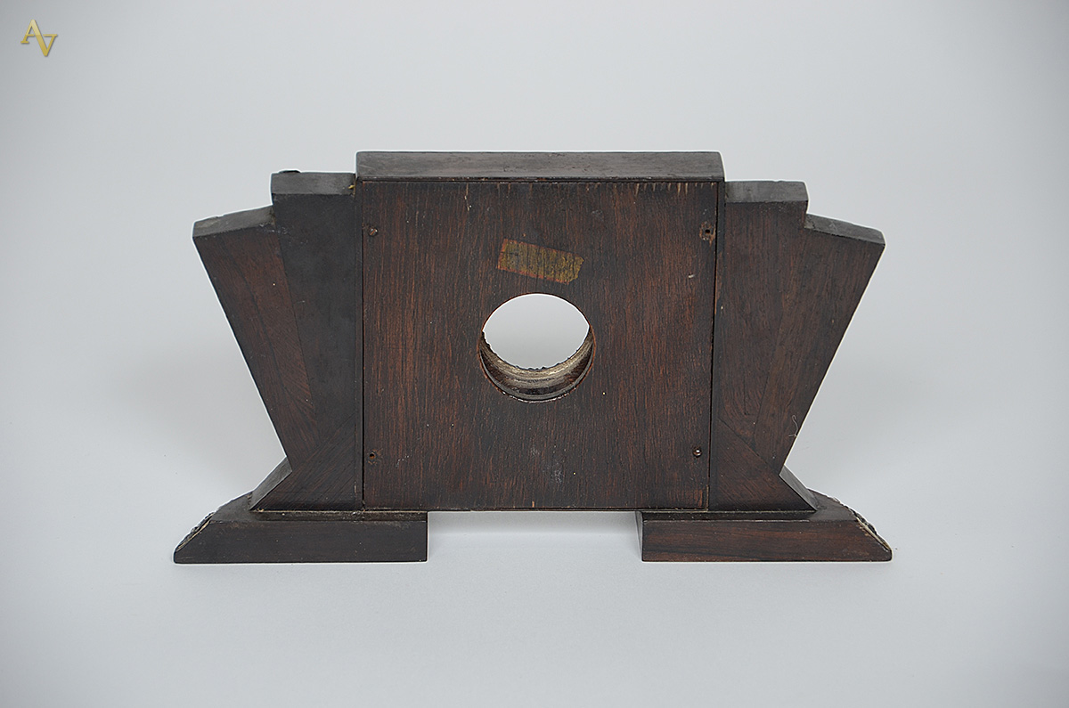 Porta relógio de madeira com aplicações de prata, altura 17 cm. - foto 2 de 2