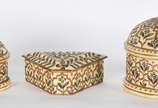 Tres peças decorativas de osso - Tres peças decorativas de osso