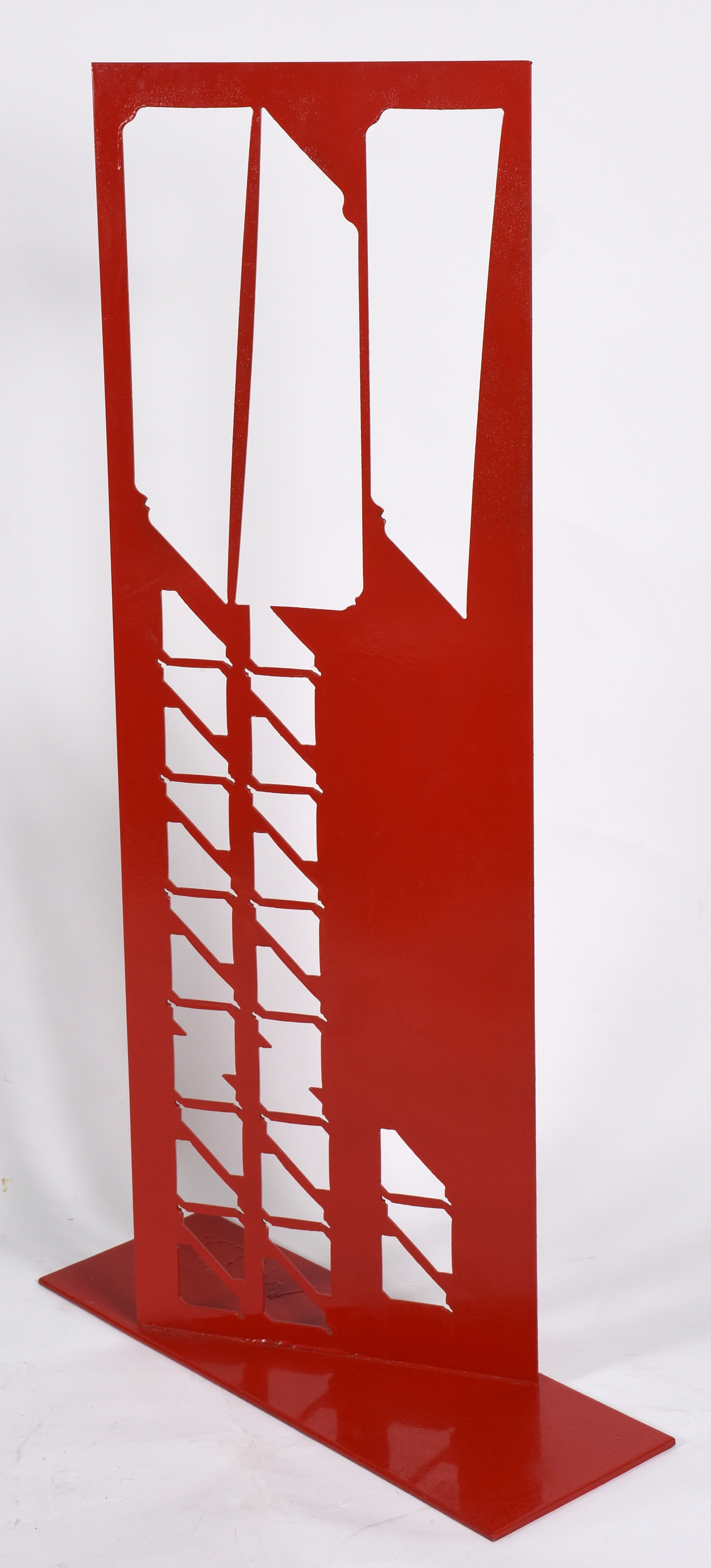 Escultura de metal assinada - foto 2 de 3