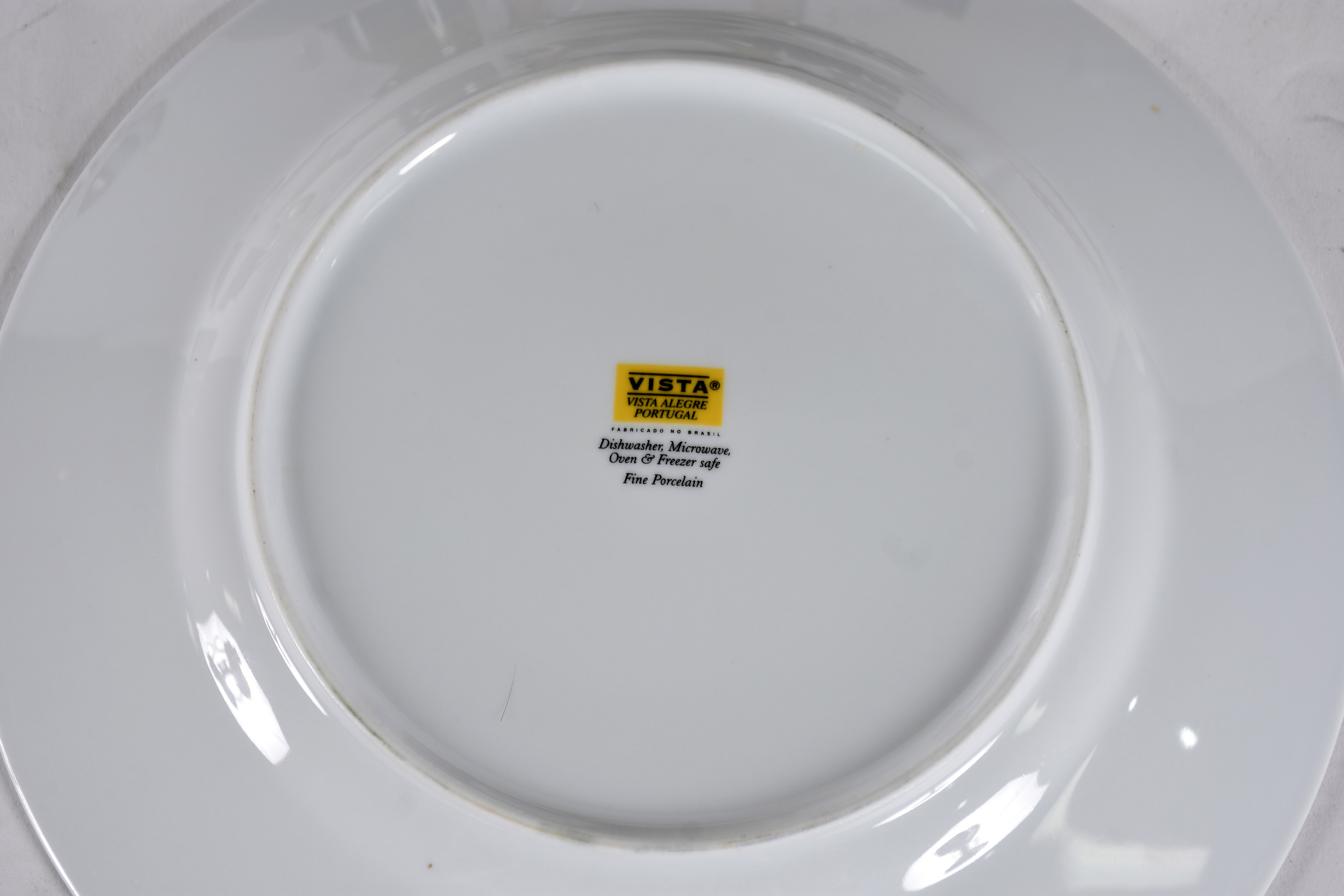 Aparelho de jantar de porcelana Vista Alegre composto de , 6 pratos... - foto 3 de 3
