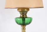 Abatjour de metal com detalhe em vidro na cor v... - Abatjour de metal com detalhe em vidro na cor verde . ( medida total com a cúpula)