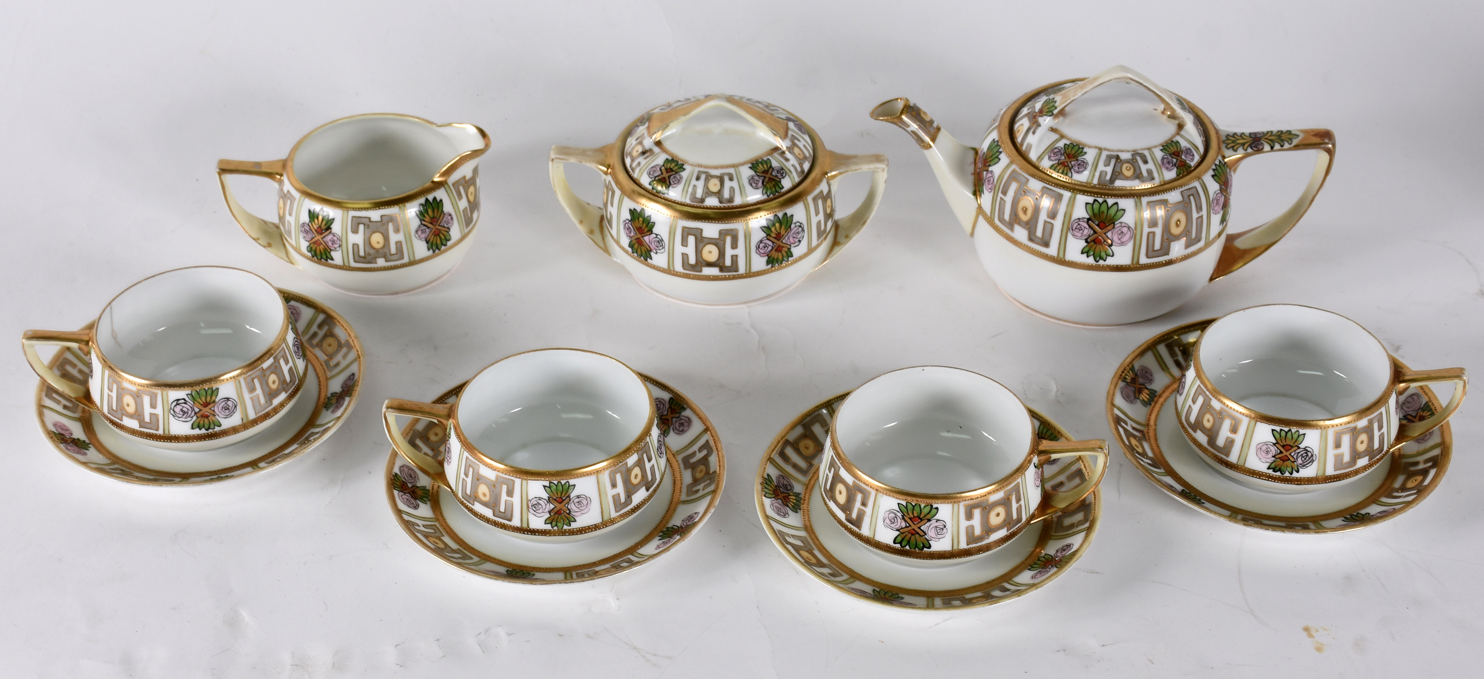 Serviço de chá de porcelana Japonesa , composto de 4 xícaras ( 1 com... - foto 1 de 4