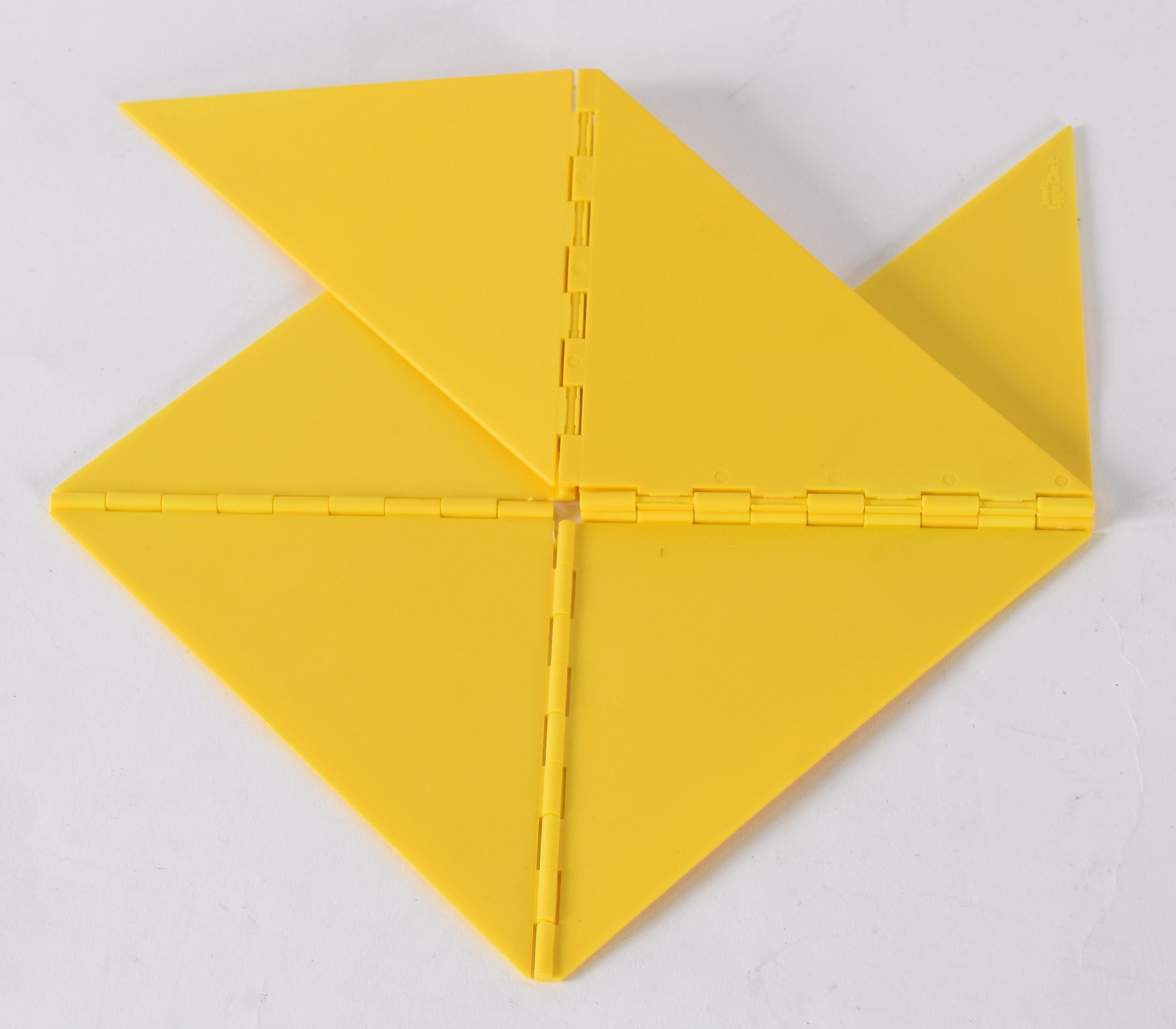 Lygia Clark (1920-1988), Bicho - foto 1 de 5