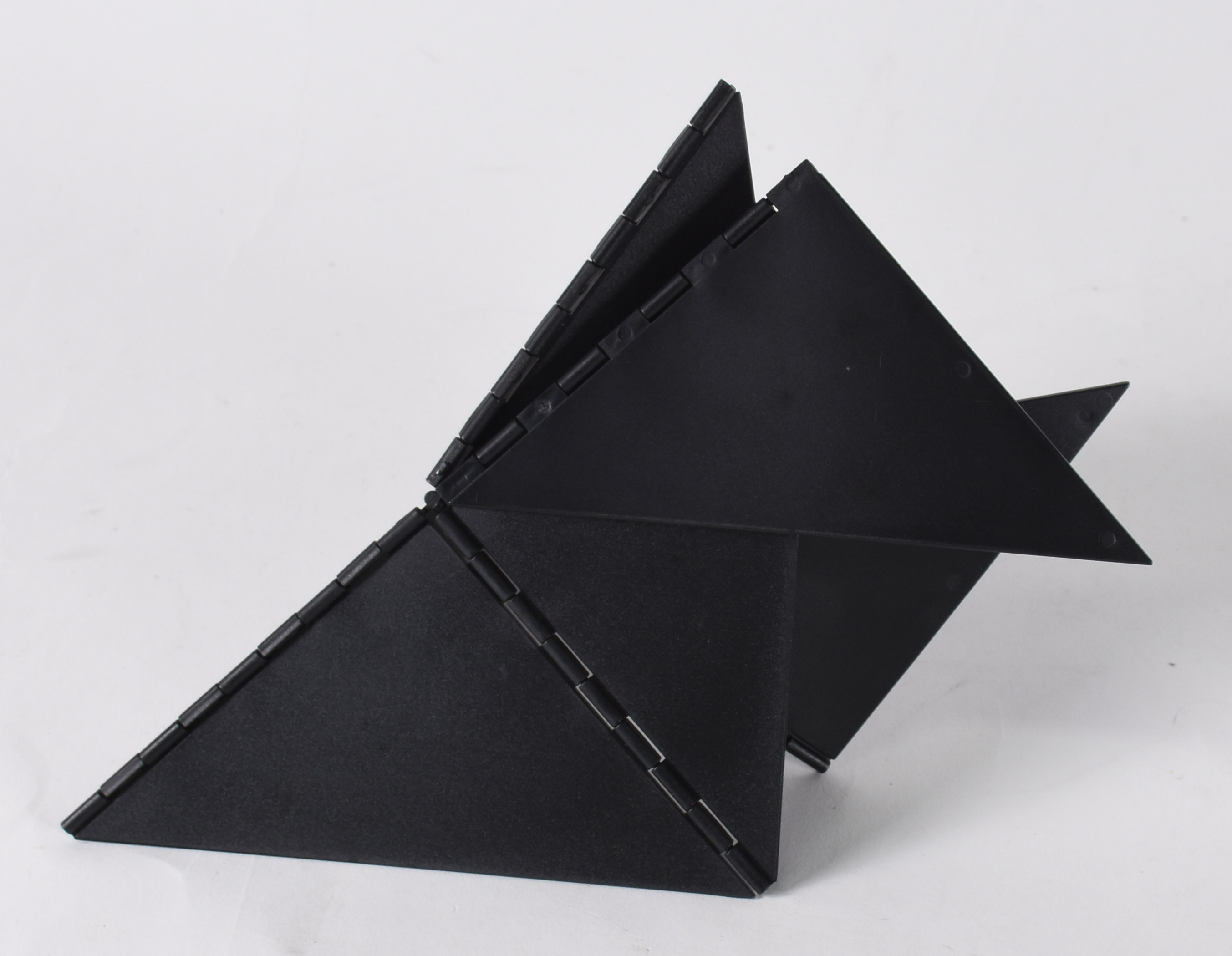 Lygia Clark (1920-1988), Bicho - foto 1 de 5