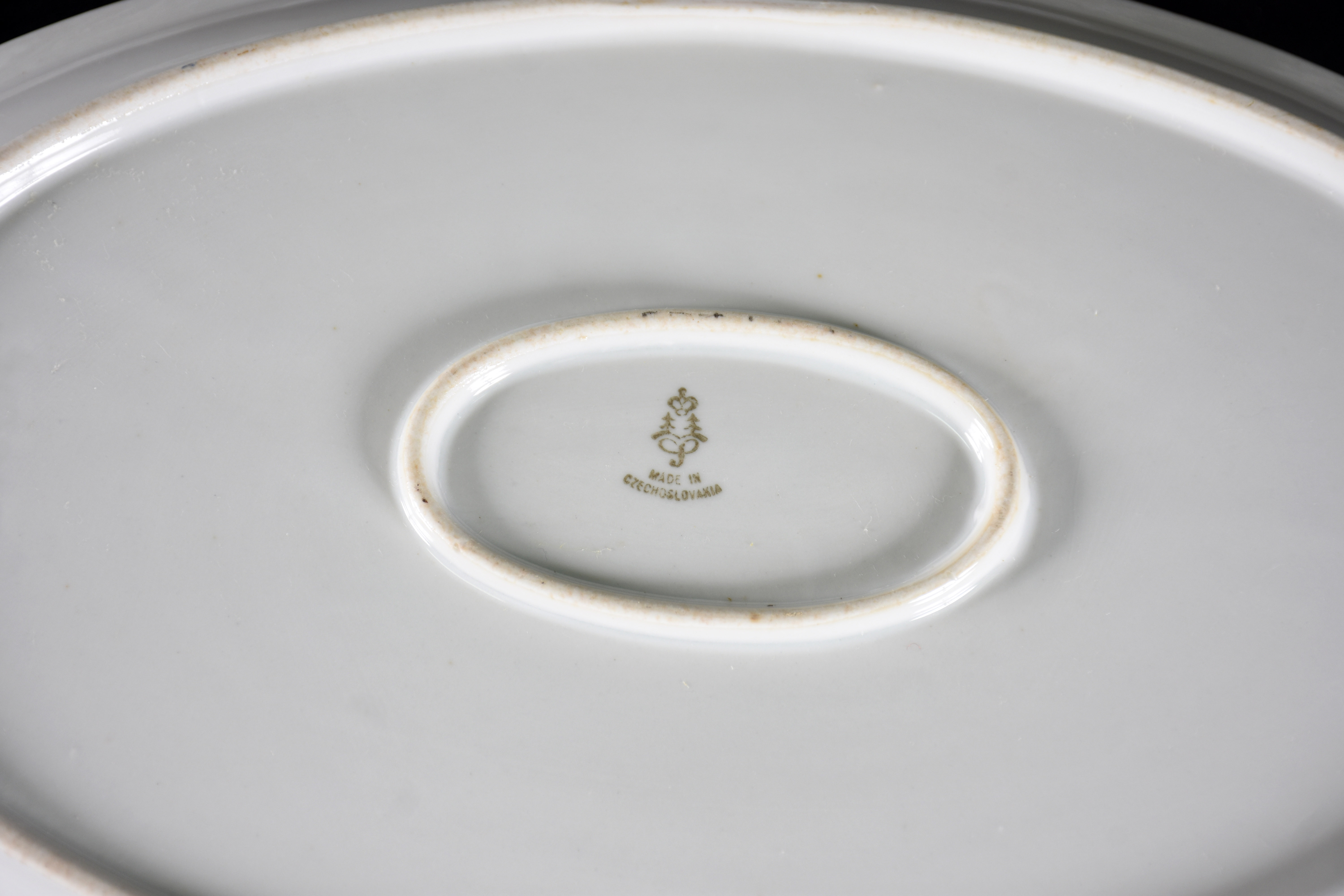 Aparelho de jantar porcelana Tcheca , composto de , 11 pratos rasos... - foto 2 de 2