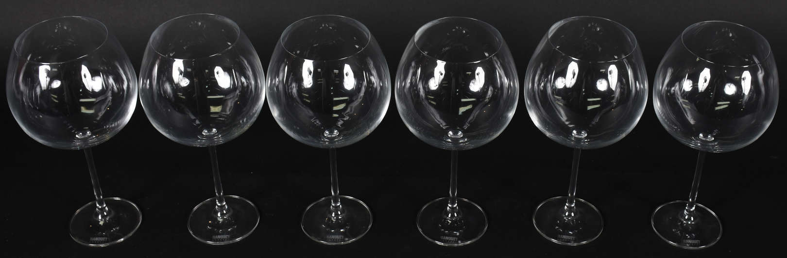 Seis taças de cristal da Bohemia para vinho 960 ml - foto 2 de 2