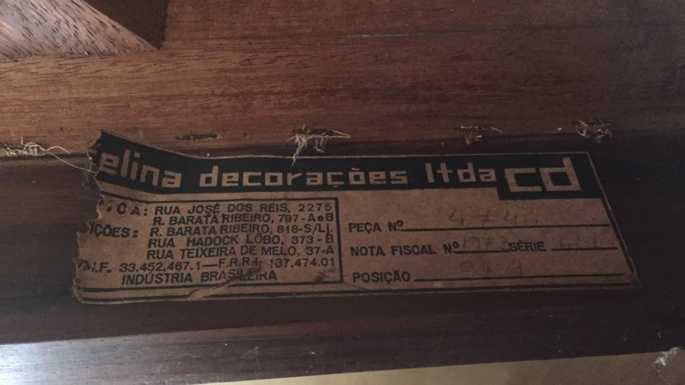 Sofá e poltrona de jacarandá, almofadas soltas estofadas e forradas... - foto 8 de 8