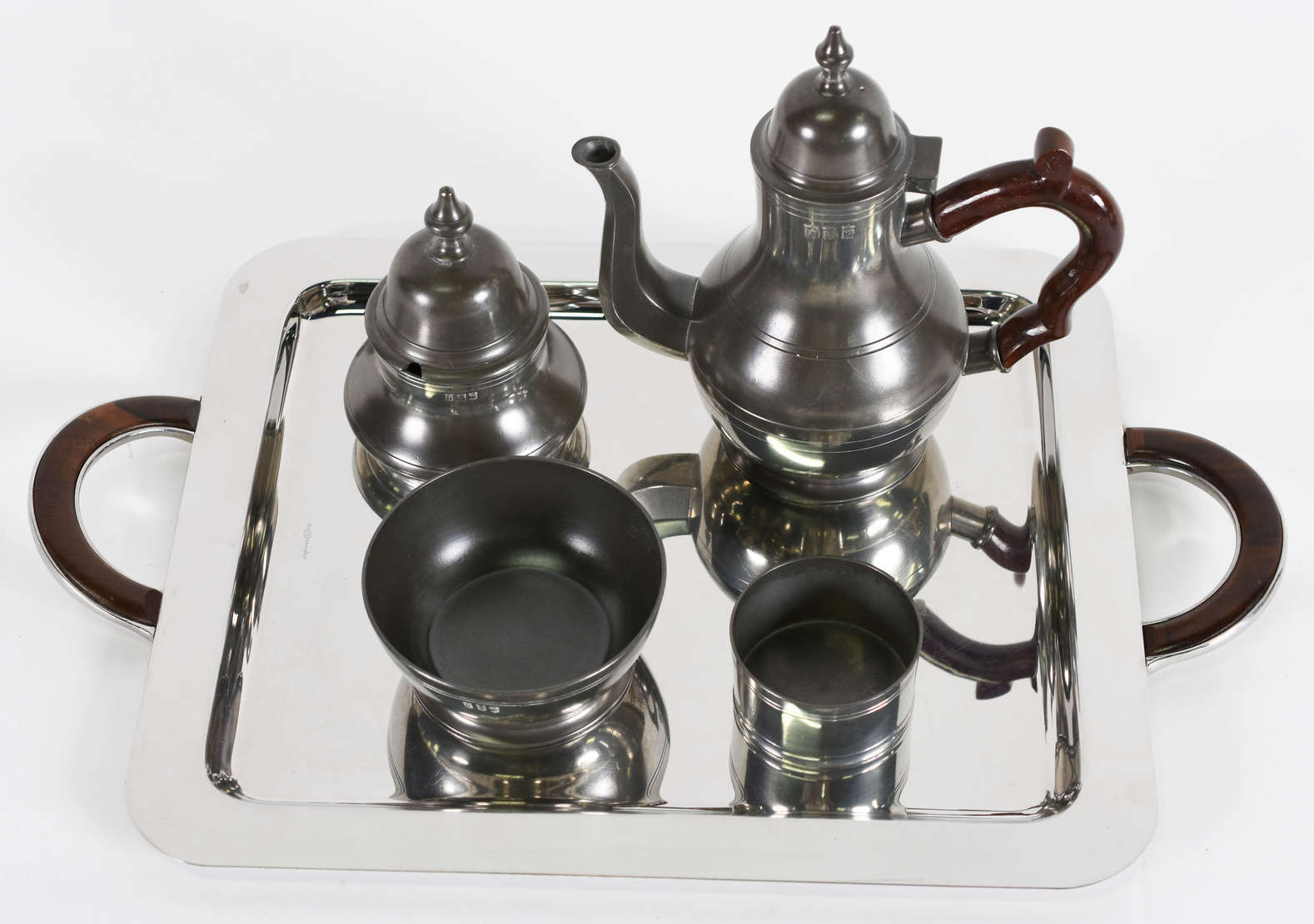 Conjunto para chá e café de estanho com 4 peças, sendo bule... - foto 1 de 5