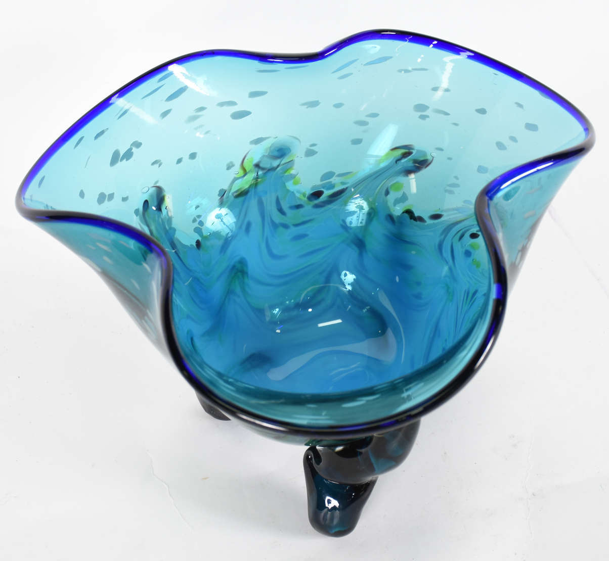 Centro de mesa de Murano azul com pés . Um dos pés colado. - foto 2 de 2