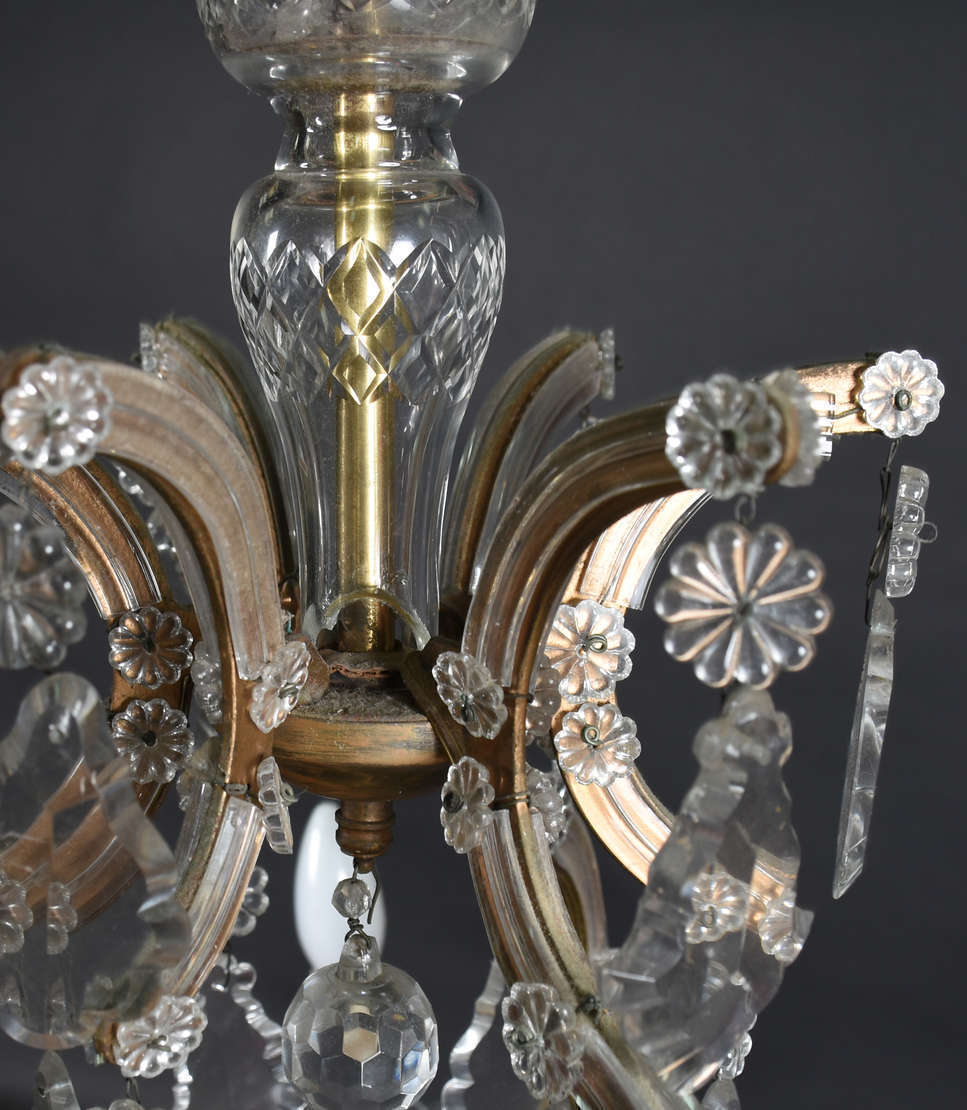 Lustre "Maria Thereza" de cristal , para 6 luzes , placas lapidadas. - foto 3 de 3