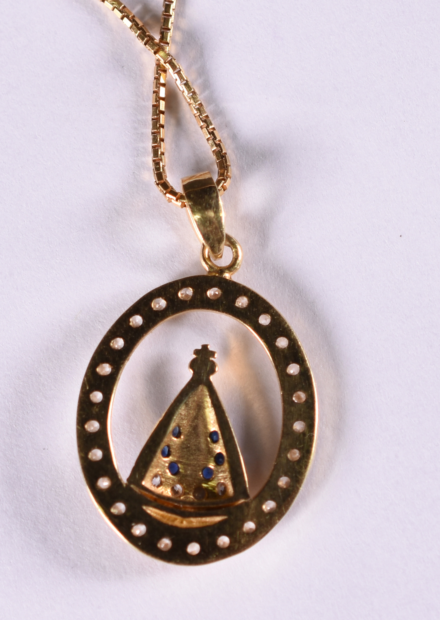 Gargantilha de ouro amarelo com pingente de N.S.Aparecida ( Por... - foto 4 de 4