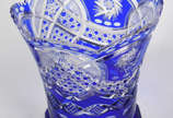 Vaso de cristal doublé azul  ( lascado na base) - Vaso de cristal doublé azul  ( lascado na base)