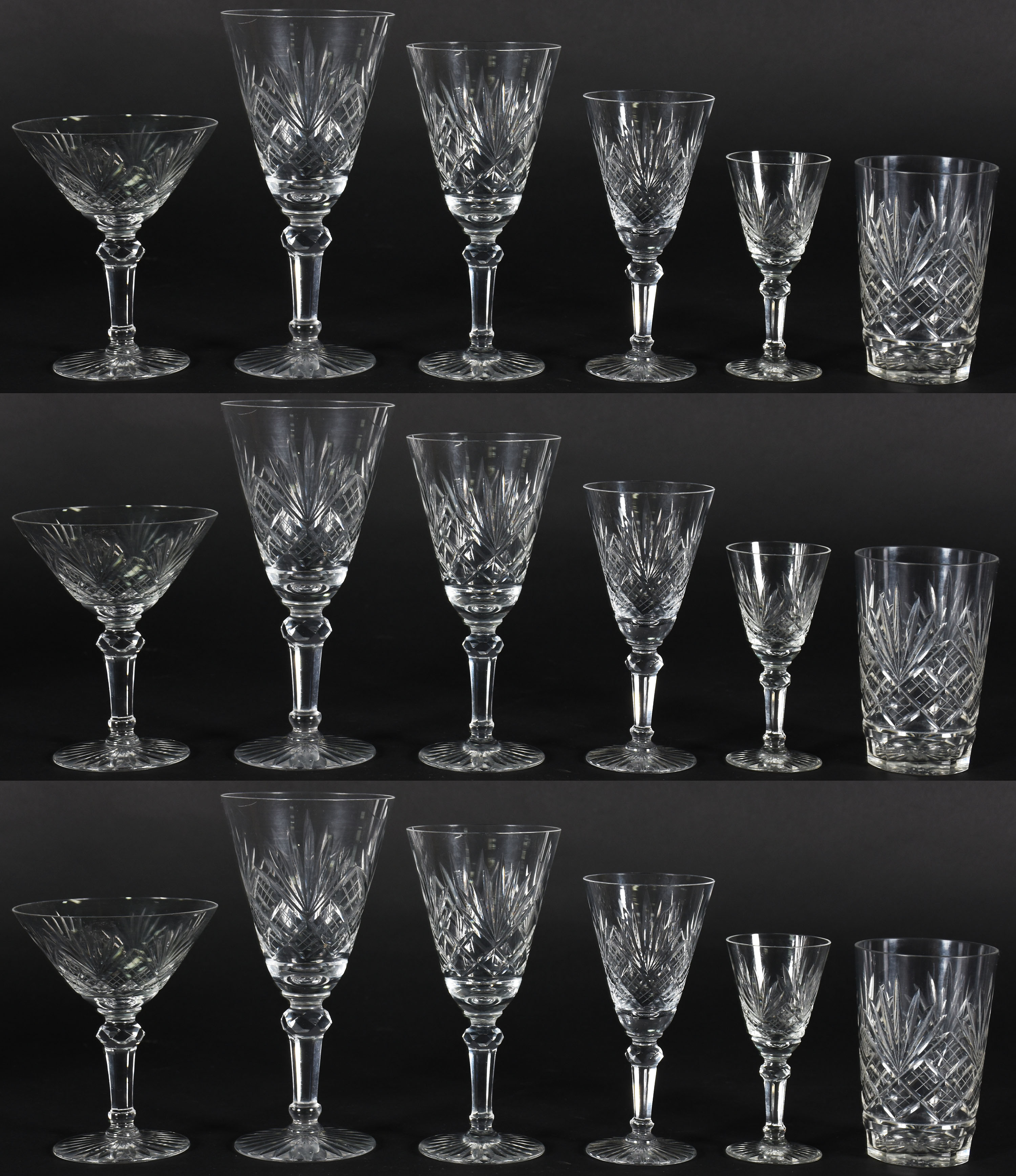 Serviço de cristal lapidado, composto de , 7 cálices para água, 6... - foto 1 de 4