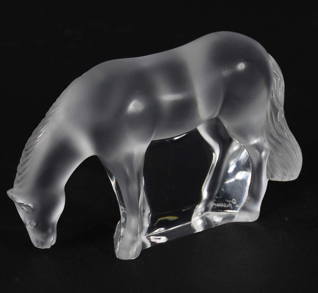 LALIQUE - Estatueta representando cavalo . - foto 2 de 3