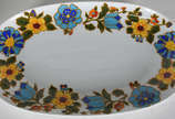 Aparelho de jantar de porcelana real composto d... - Aparelho de jantar de porcelana real composto de , 15 pratos rasos ( bicado) ; 2 fundos ; 14 sobremesa ;1 bowl e 1 travessa . Total 33 peças.