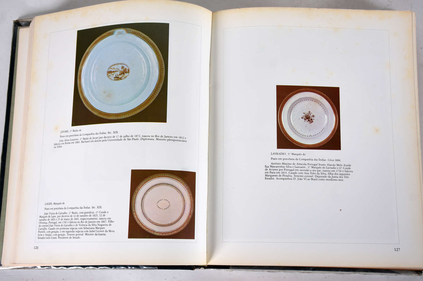 Livro " Louça da Aristocracia " - foto 4 de 5