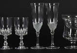 Lote com 6 taças para coquetel de camarão ( 3 b... - Lote com 6 taças para coquetel de camarão ( 3 bicados ), 6 taças para vinho tinto, 3 para licor, 3 fluts . Total 18 peças .